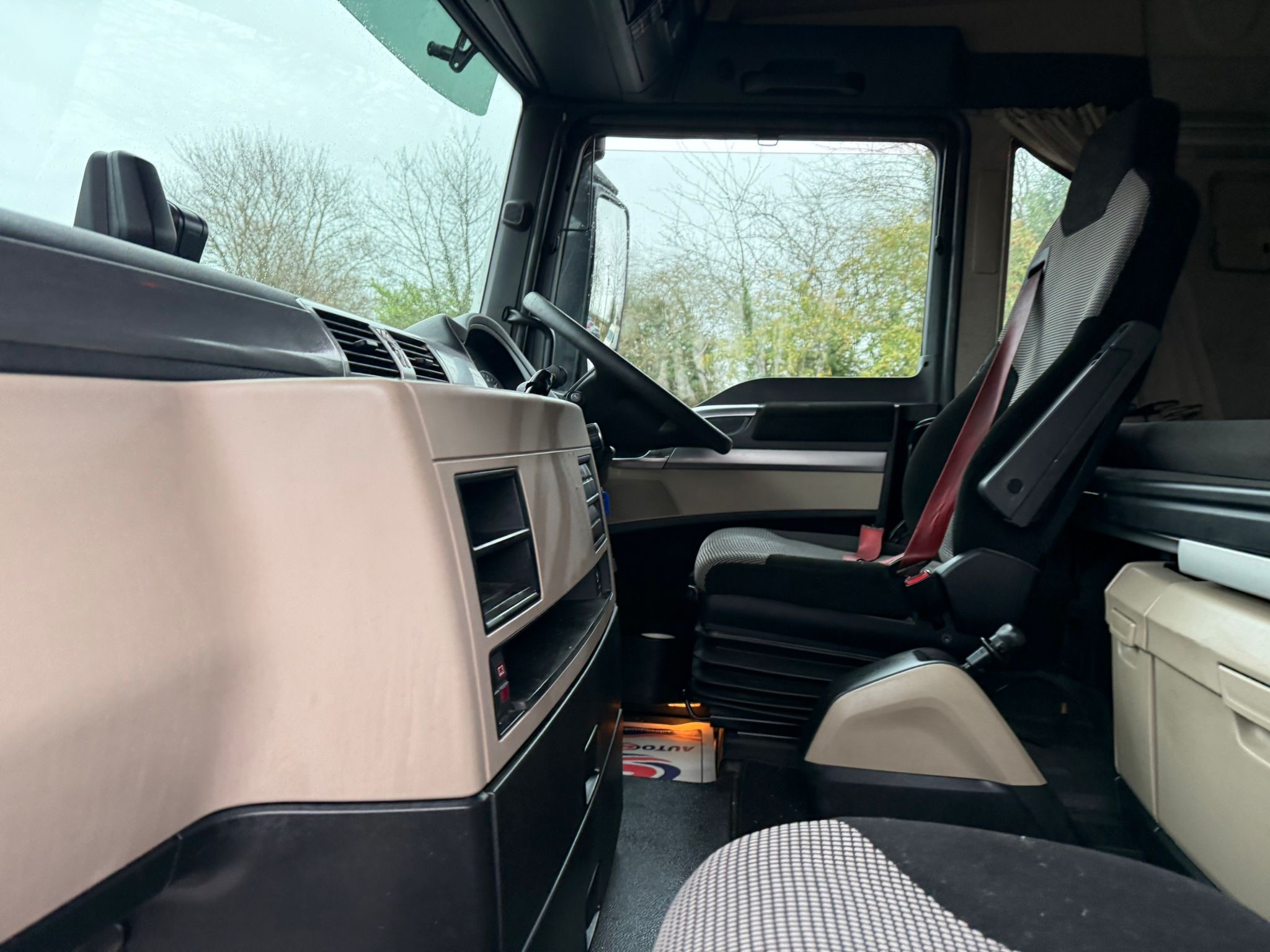 54a0a76a Efb4 4e8a B38c 47bd457cfb55