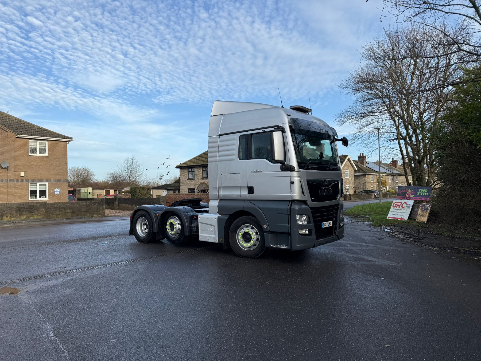 8b28cc50 Acc5 42d3 A64d D8957074a307