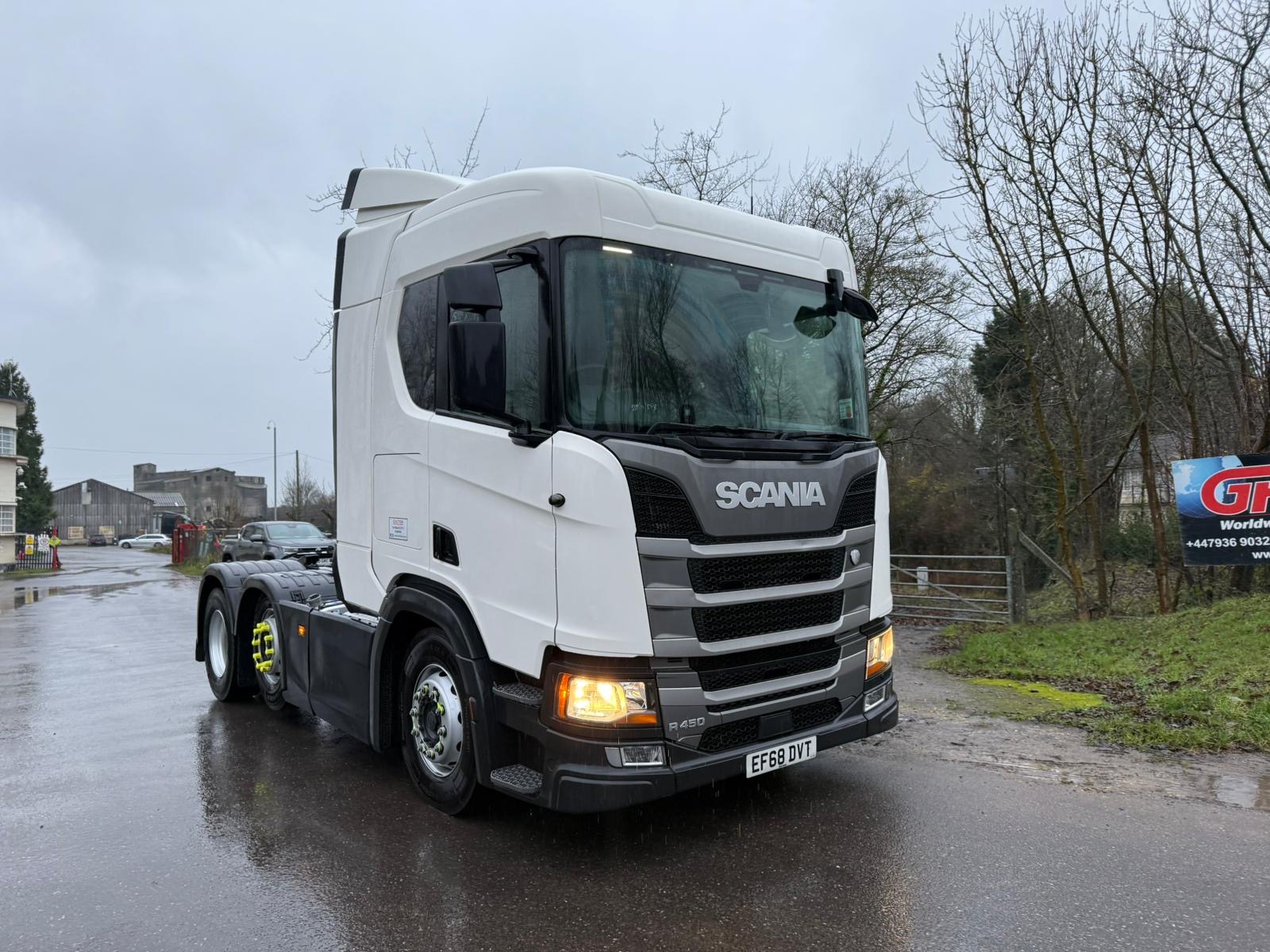 9032b995 33aa 4d24 B95b 7085aa33a87e