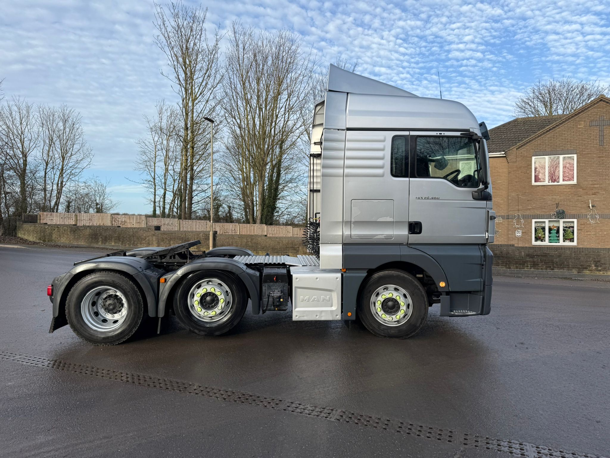 Ac42d3b0 B4e8 48e2 B194 A6eda246b334