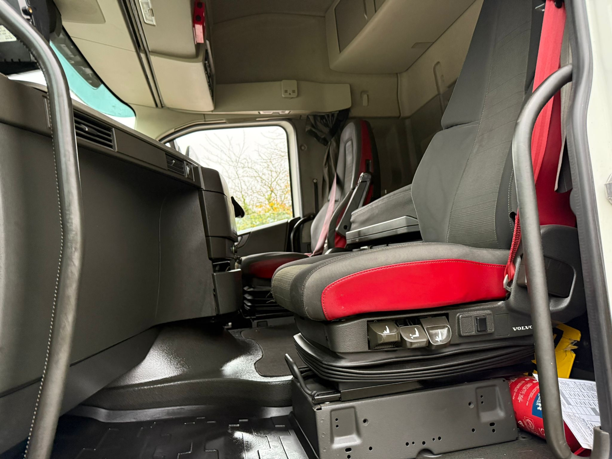 C3eb1e6d F5d2 478c 90ef E01ca1c6c758