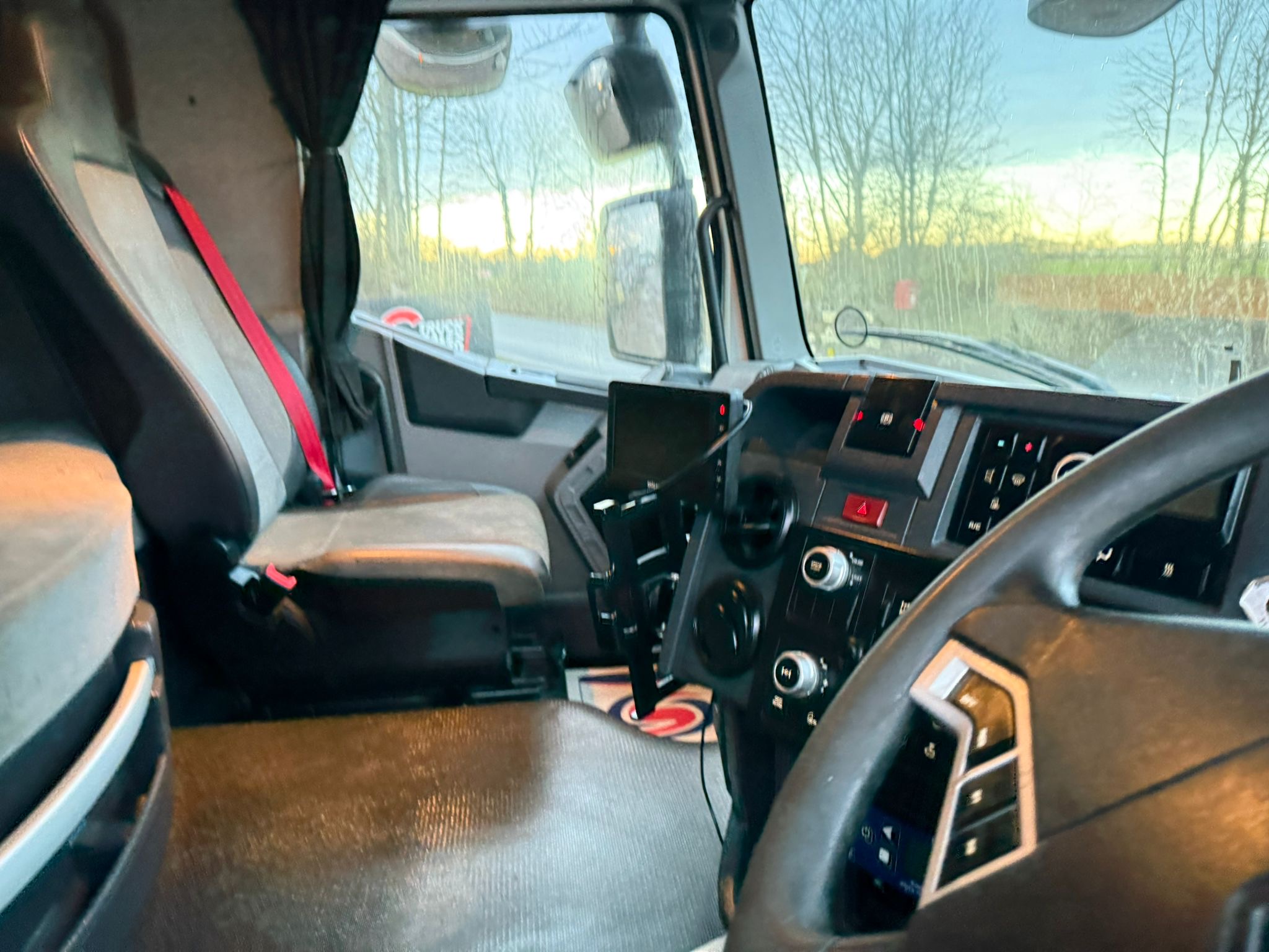 00aae68c C996 47d3 9aca 29aa4c3dc636