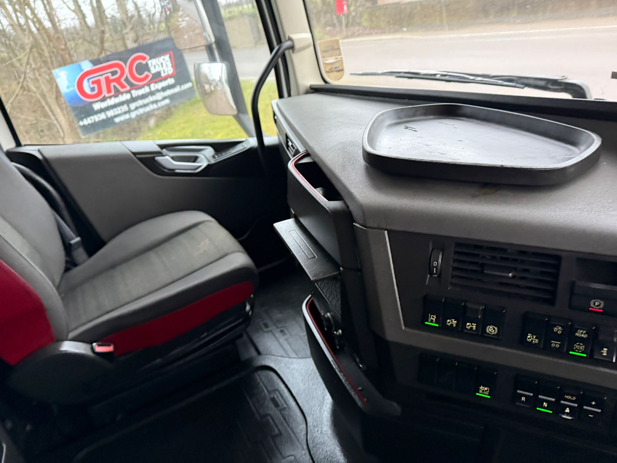 035af176 F13e 412d 9bb5 534974dddd86