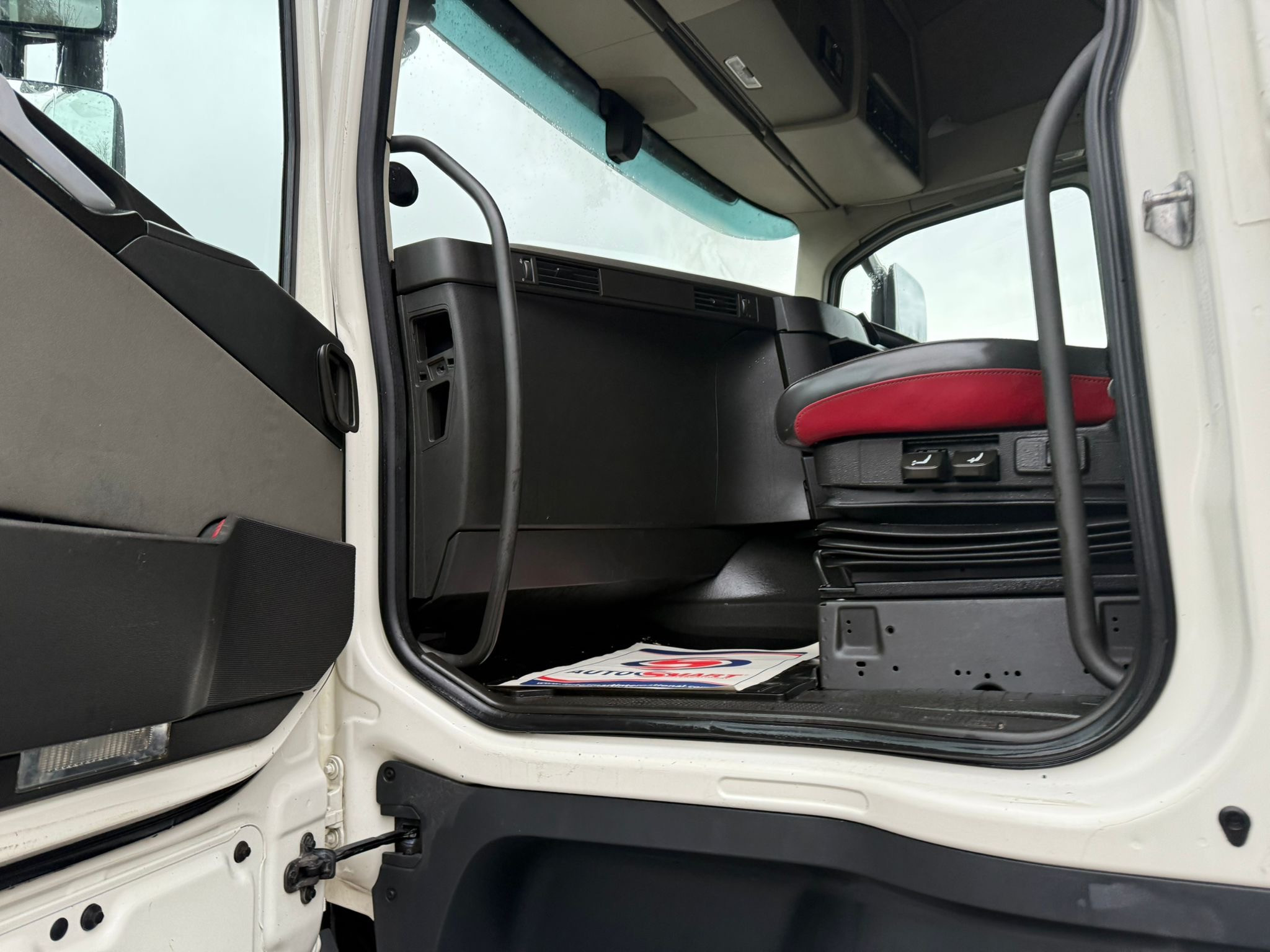 03b93037 6475 4905 867b B96f9c64c9df