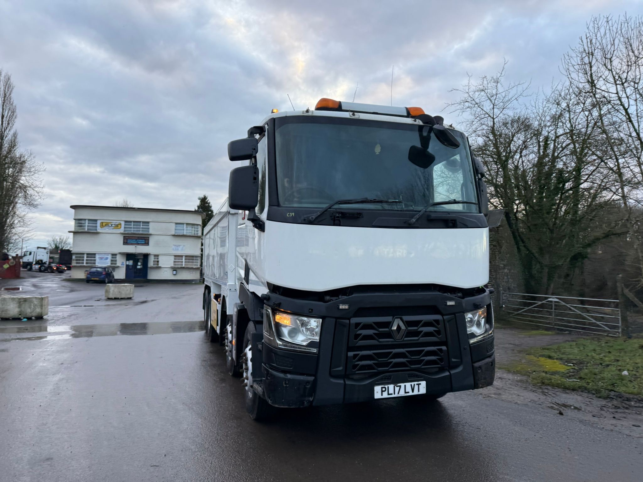 083c1883 98b4 431a Bd47 692b345b8267