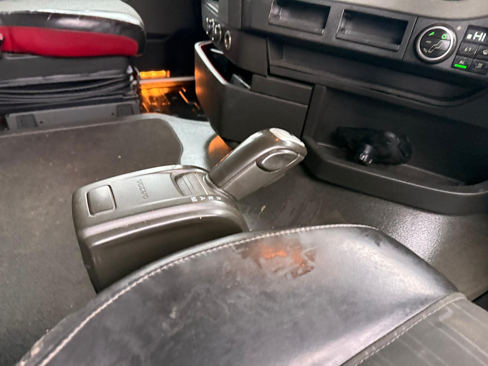 0b9c6b7e Bcca 4956 991b 83ba06d86a61