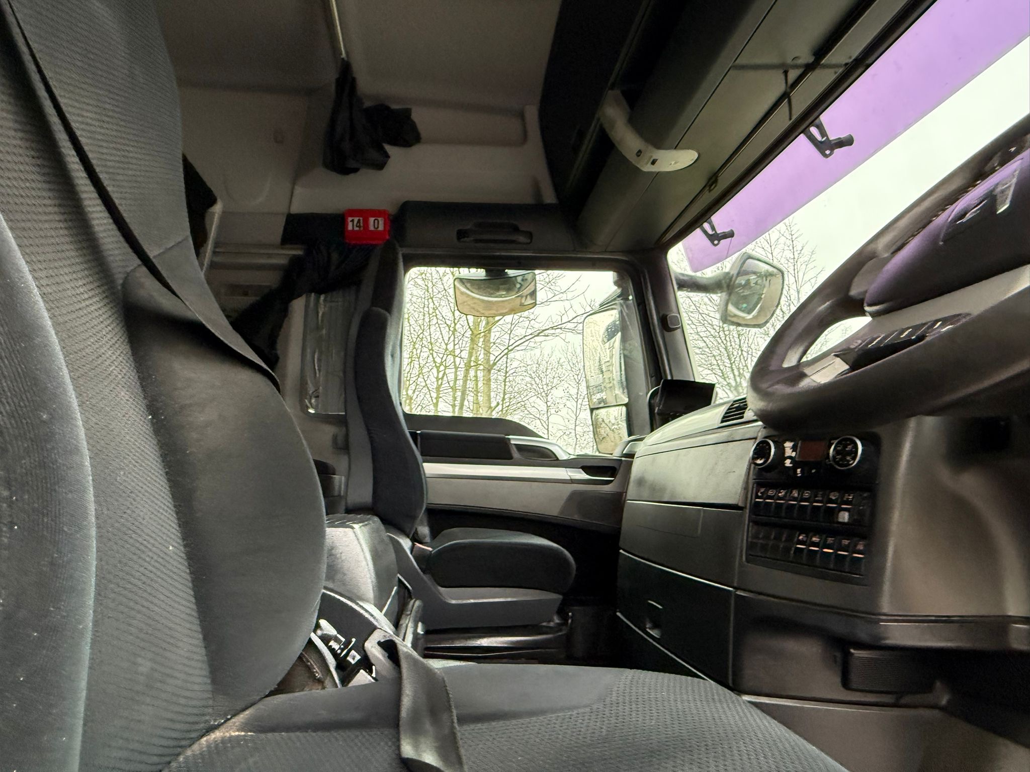 13016ef8 9a4b 41de 9b4b E338d2902ab1