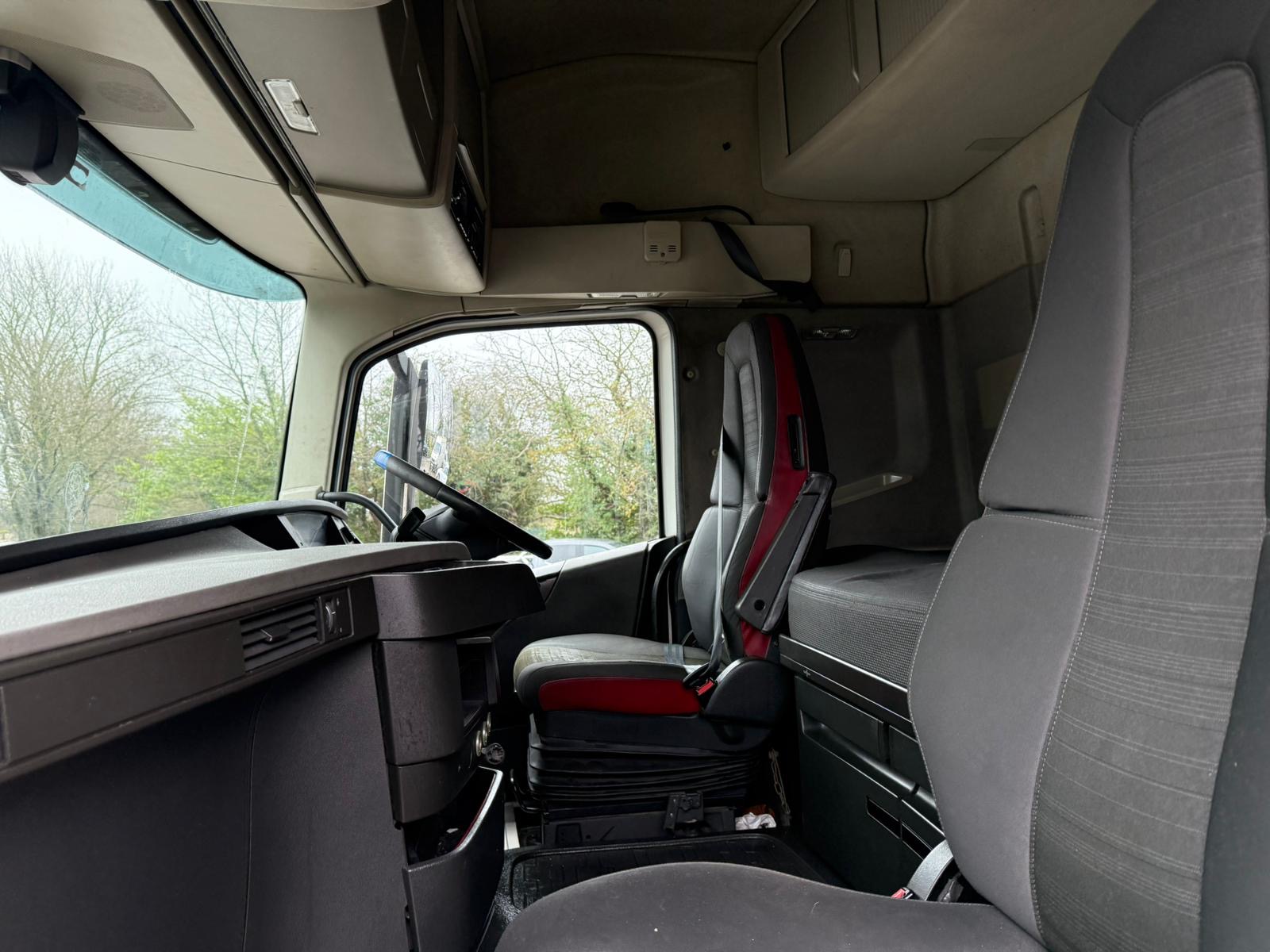 1518cbdc 9121 493f 86f8 3a64aeae9541