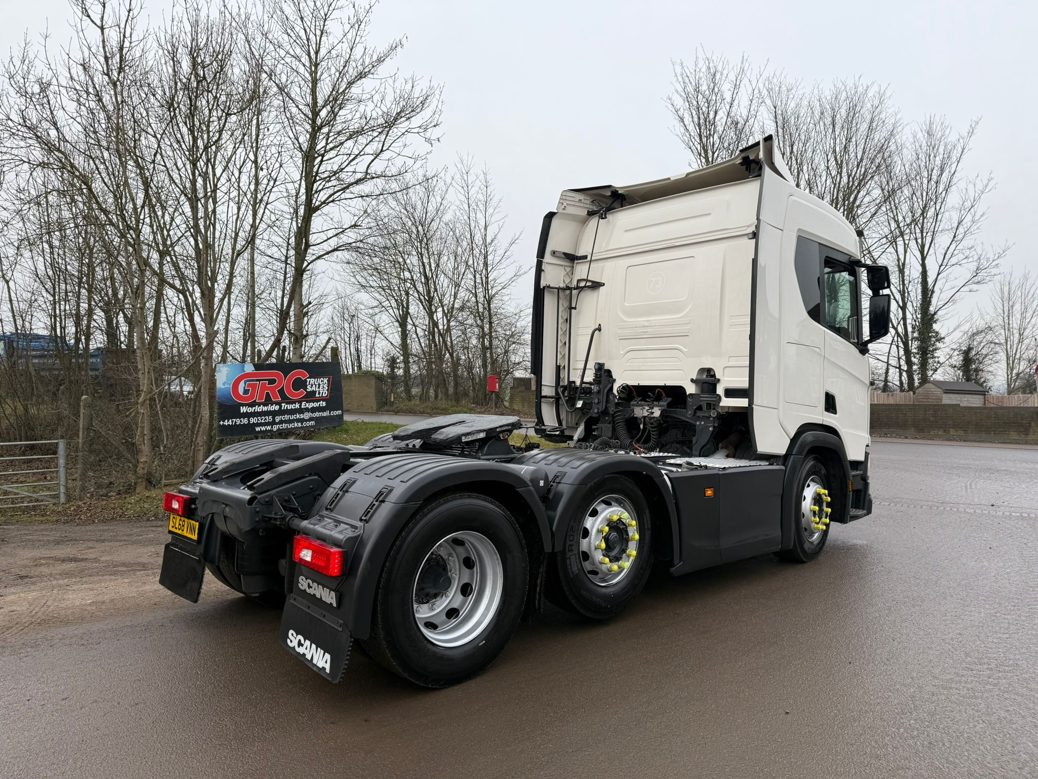 1a0df470 42c4 4645 95b3 7f64984ae6c5