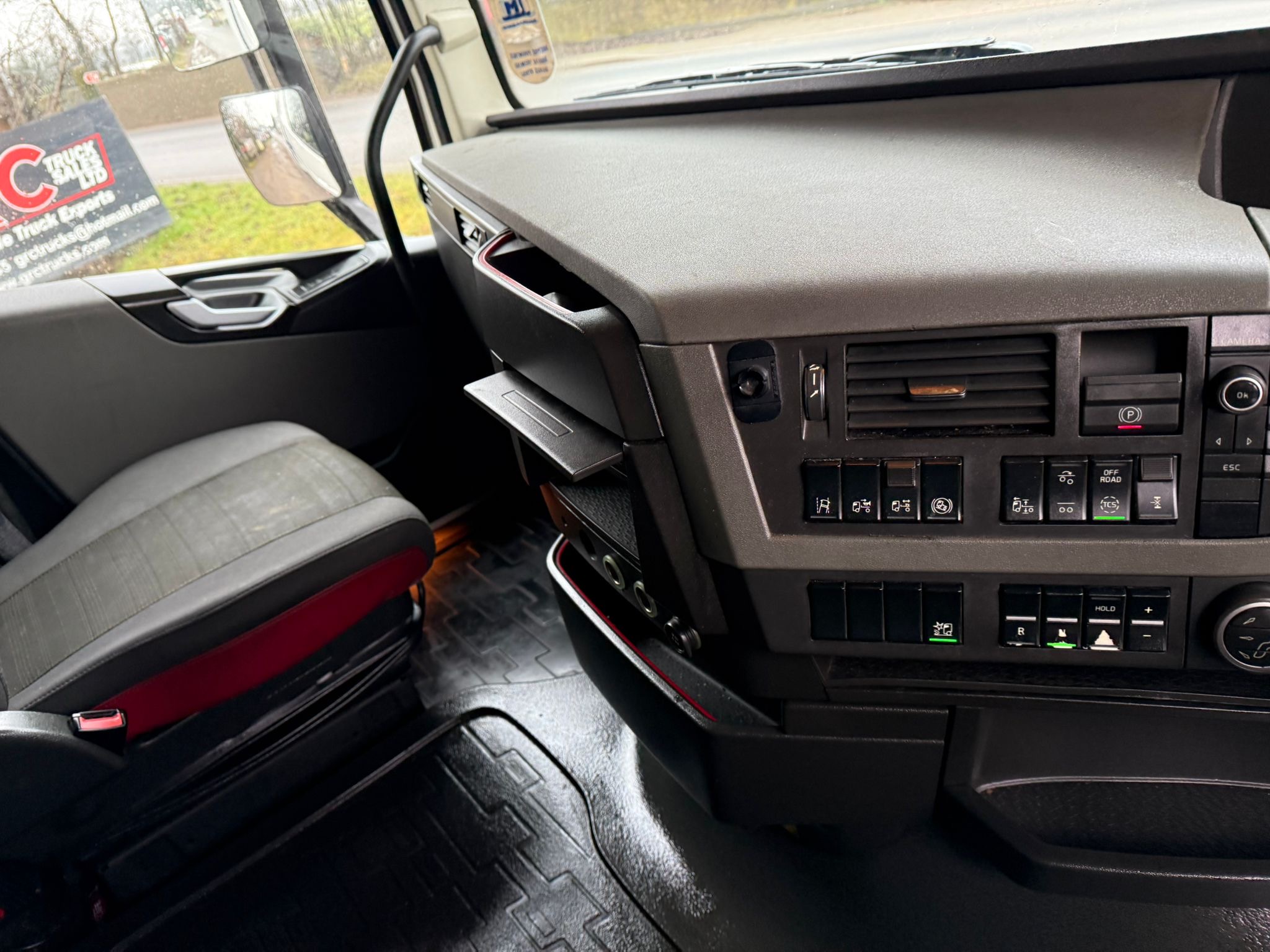 221713c7 746b 4293 9557 0d93a4d894dc