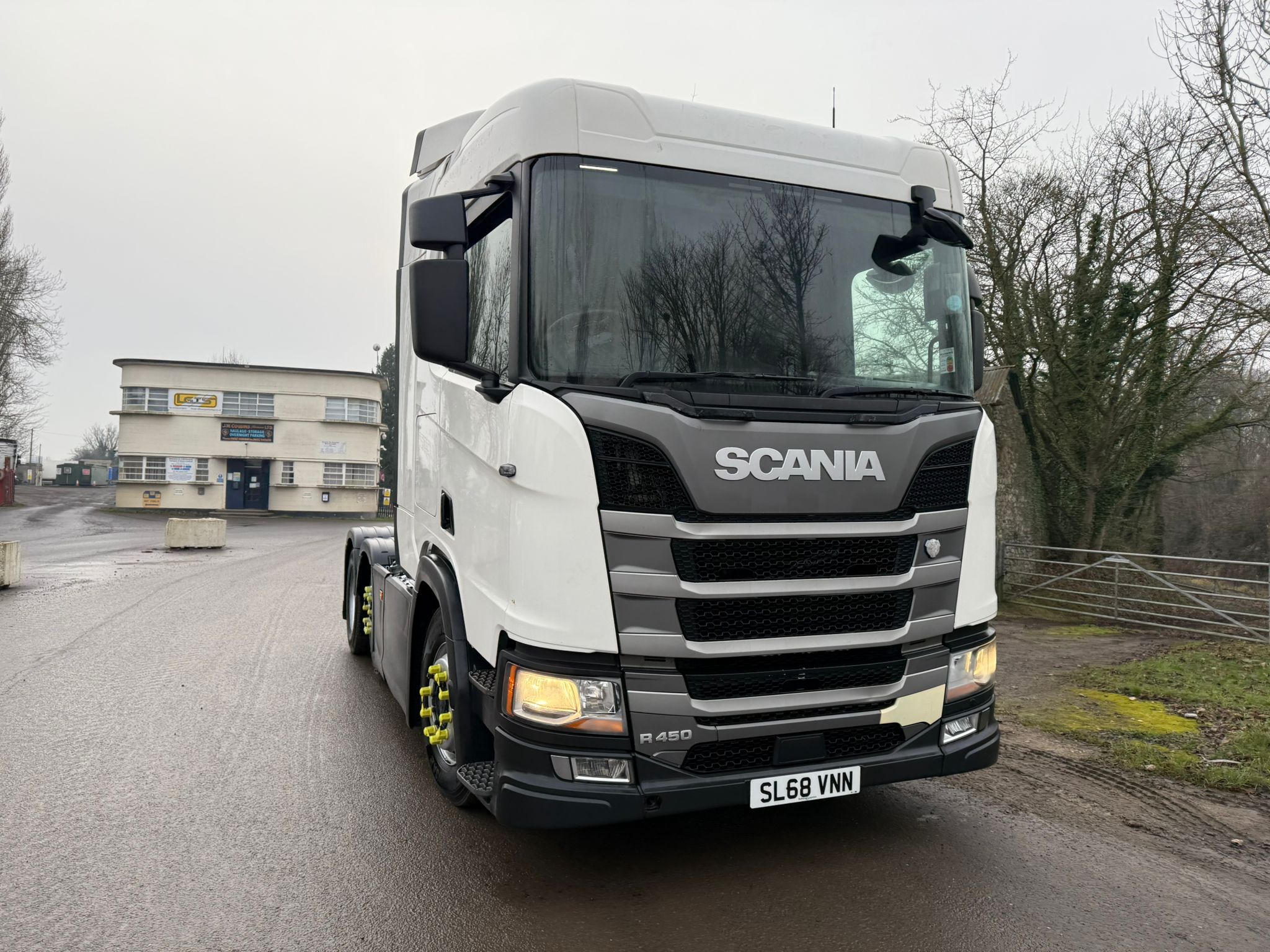 33b63490 0421 4338 8dc7 9ff8b462ad49