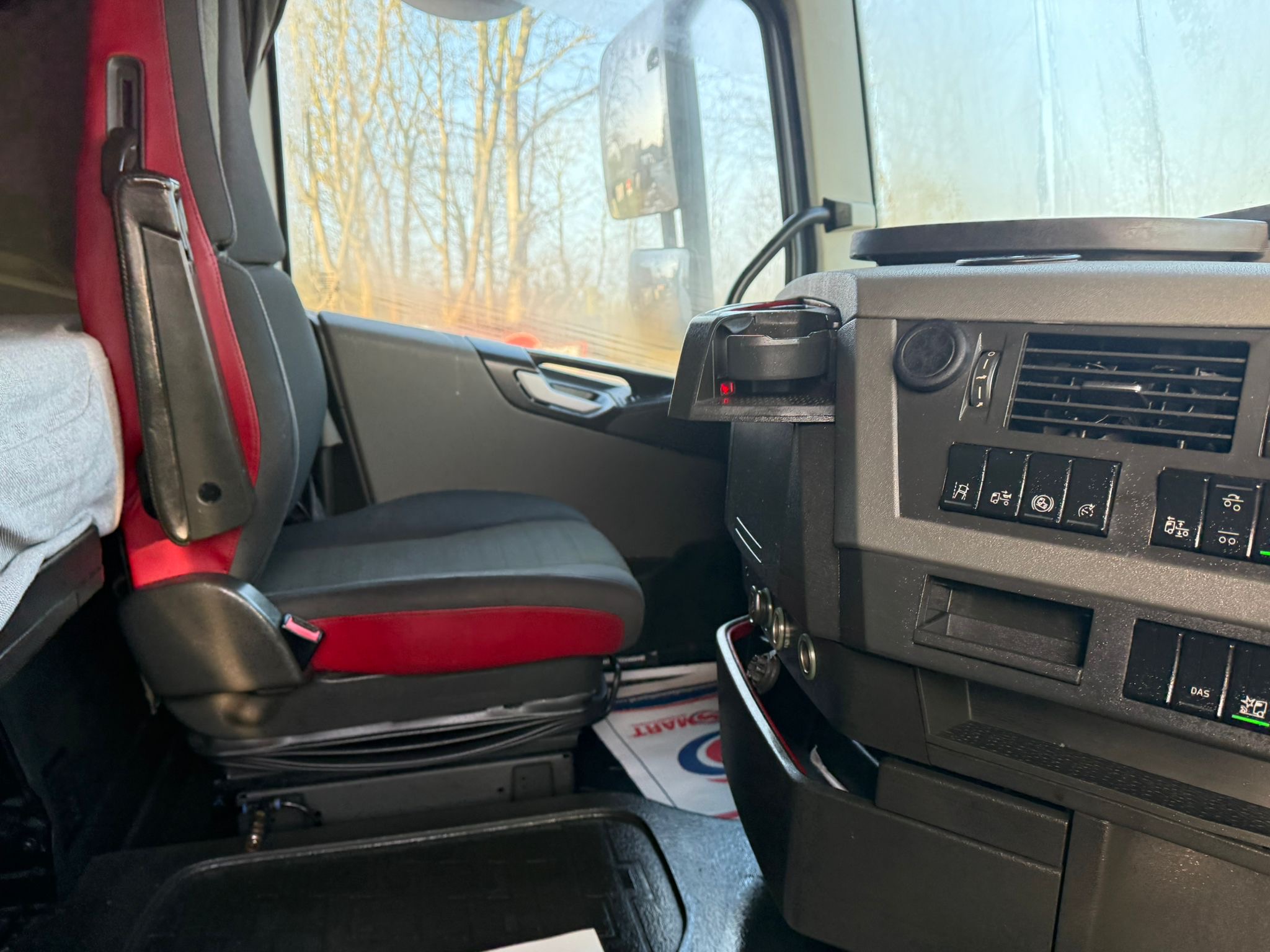 3585ca1e 2899 46c6 90ea 733bba5e5b17