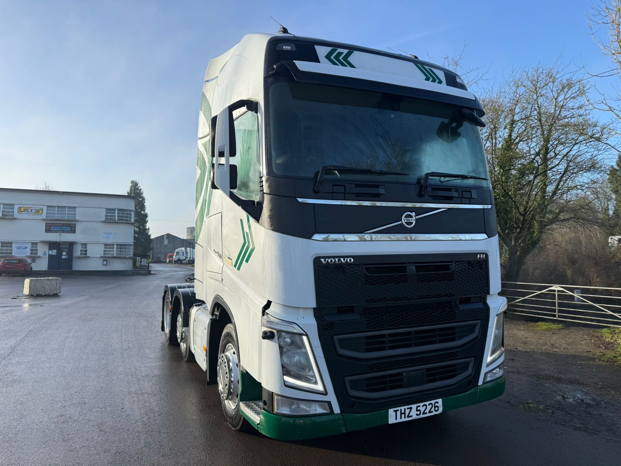 3f5eee24 D52f 4318 99c3 D49686d1d39b