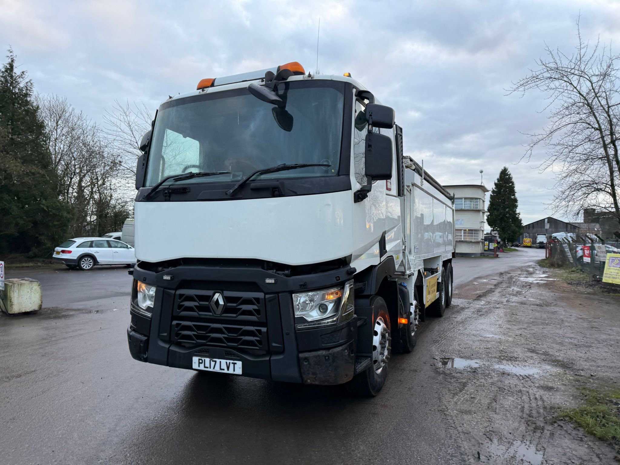 508fe7c9 8f47 4f12 8d7b 997c3a6203eb