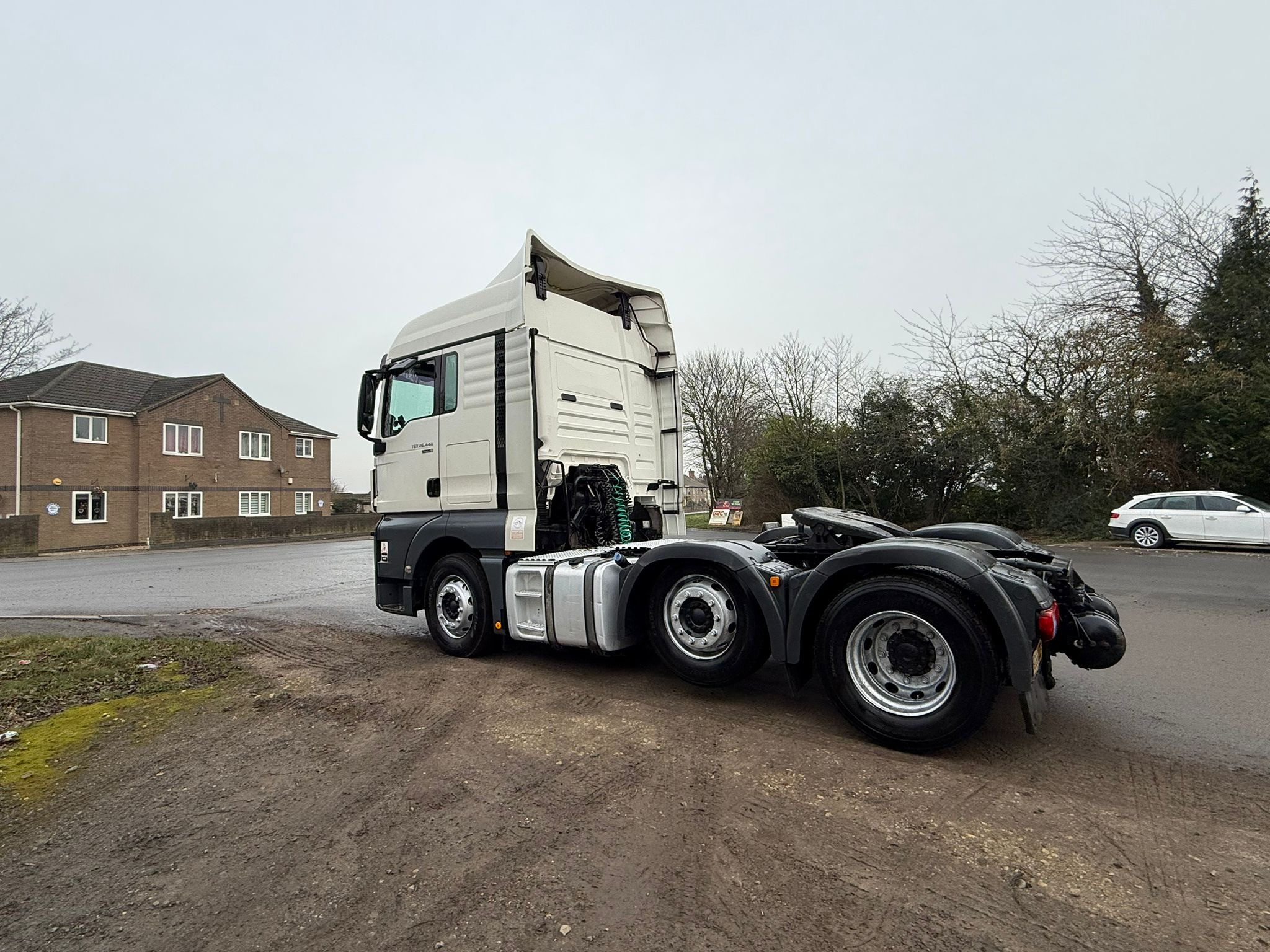 52756a4d 8977 4d36 B5cc 2f7e29744bd3