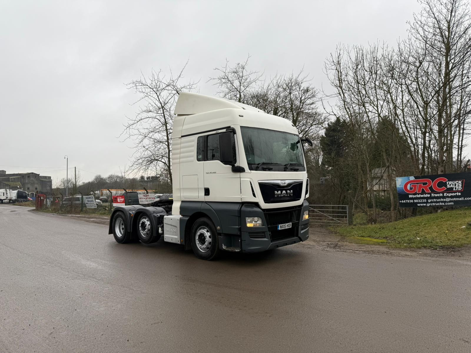 5501c473 B160 40fe 960d 2c0b09ff03bc