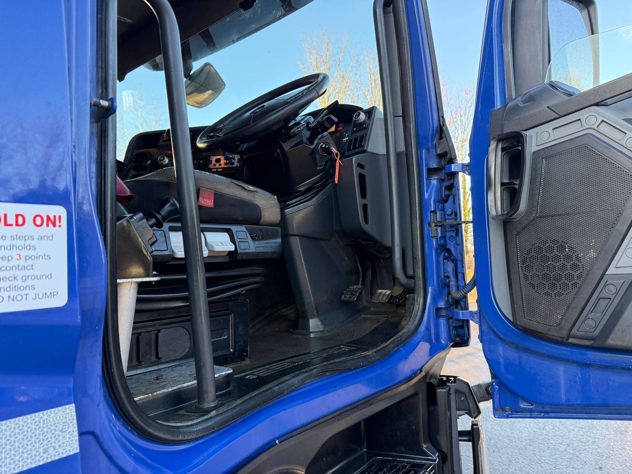 58ae9b64 3a54 4602 996c Bf02658ed335