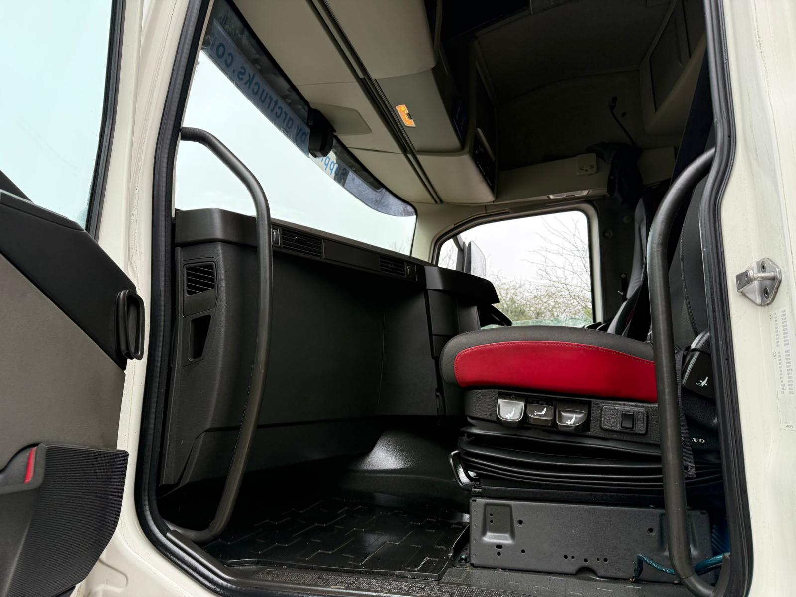 5ce72601 A98c 468a 9256 4bf18e7719e5