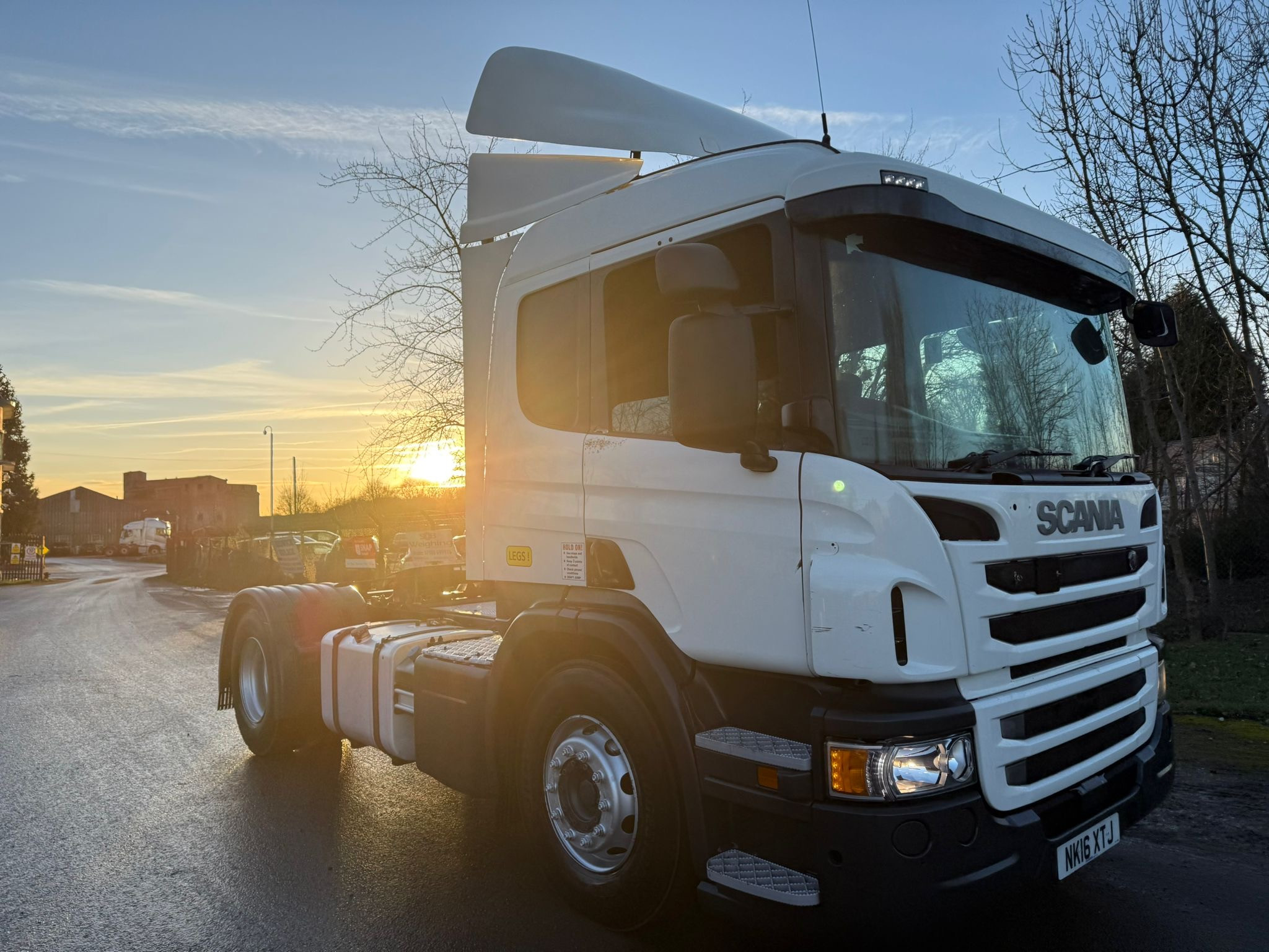 5fc9d971 Dba9 4b8d B665 B667193c9fe5