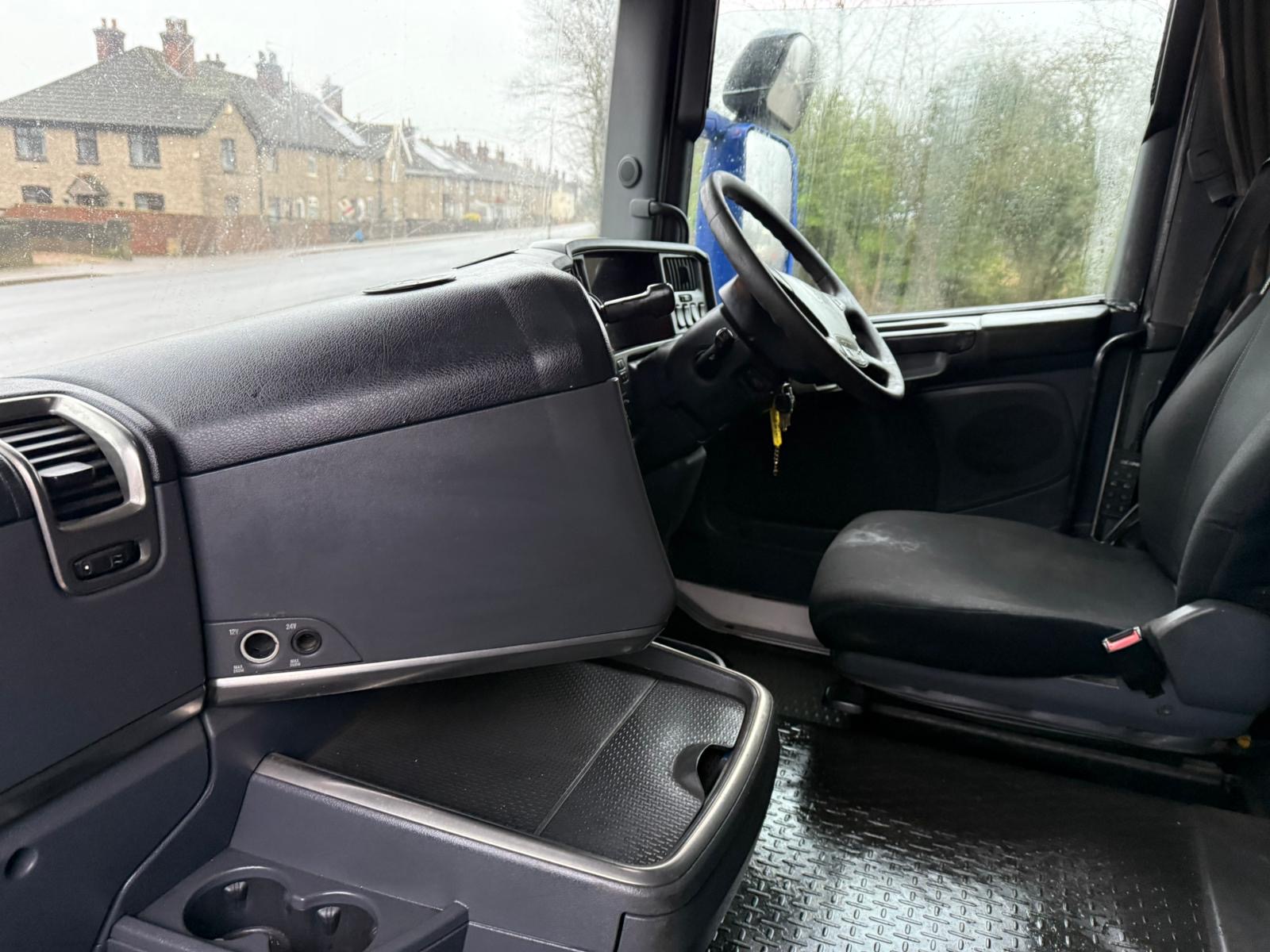 633fe218 0933 4fb6 95d7 10175fc76d5b