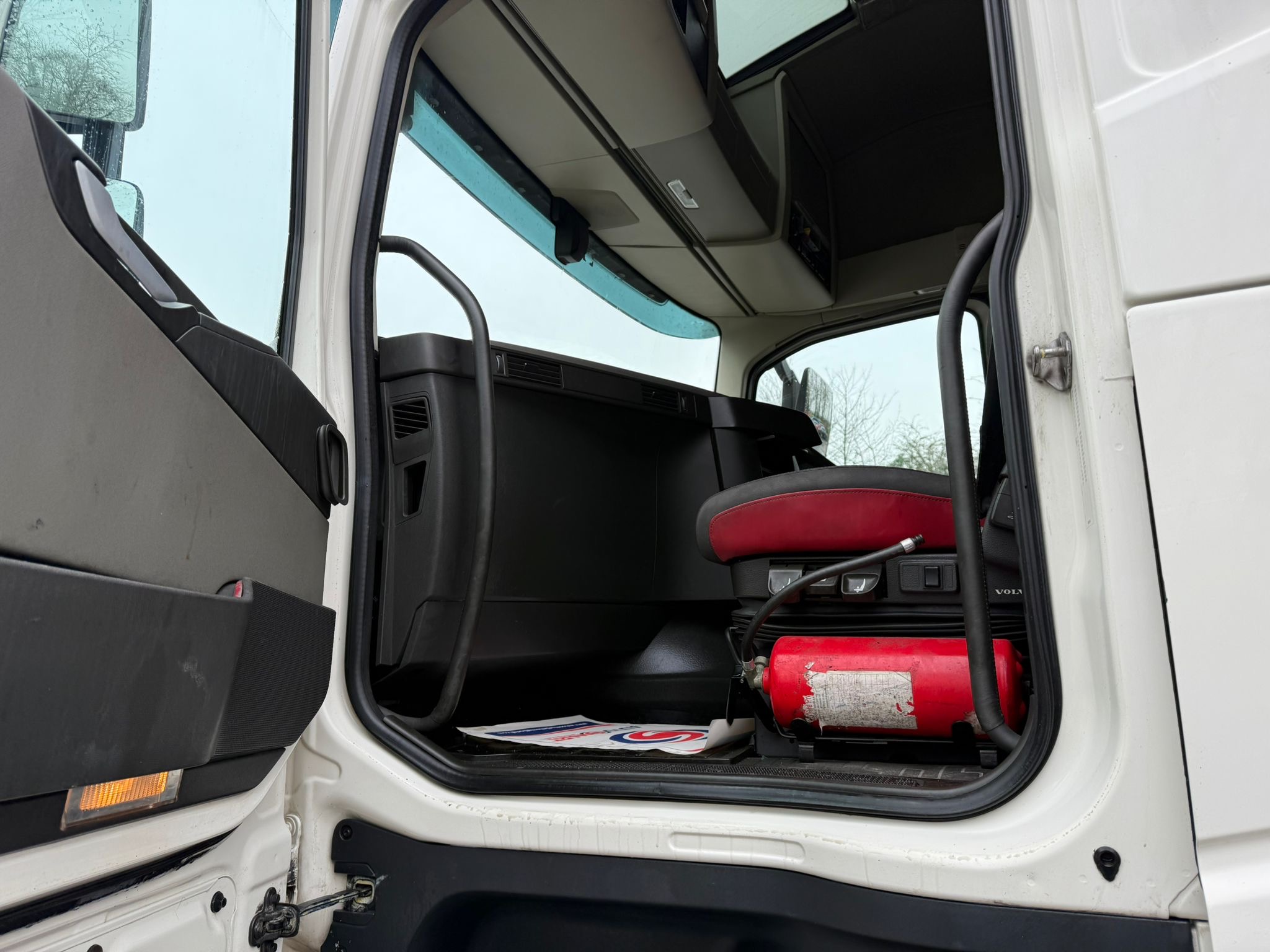 647c3eb2 2406 46cc Bdda Bec06f9e3381