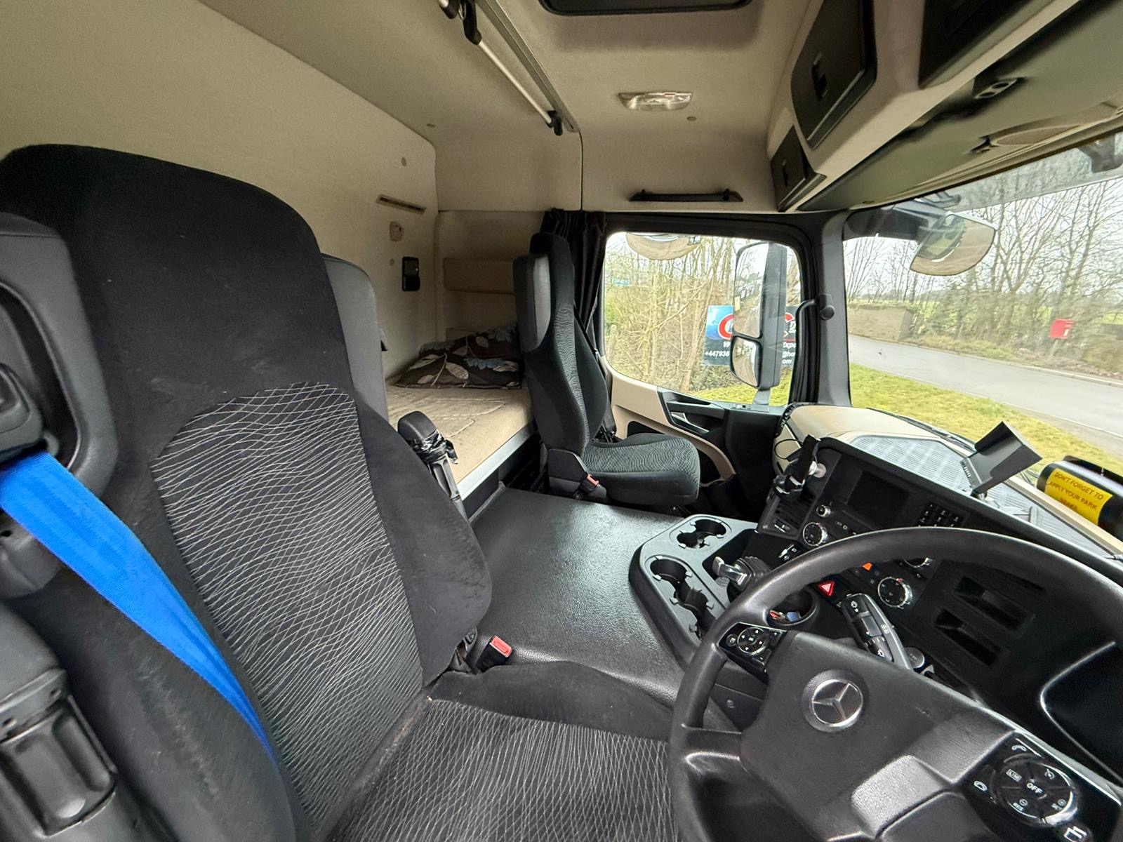 648be68d 1910 47c7 8572 5cc4559ead7b