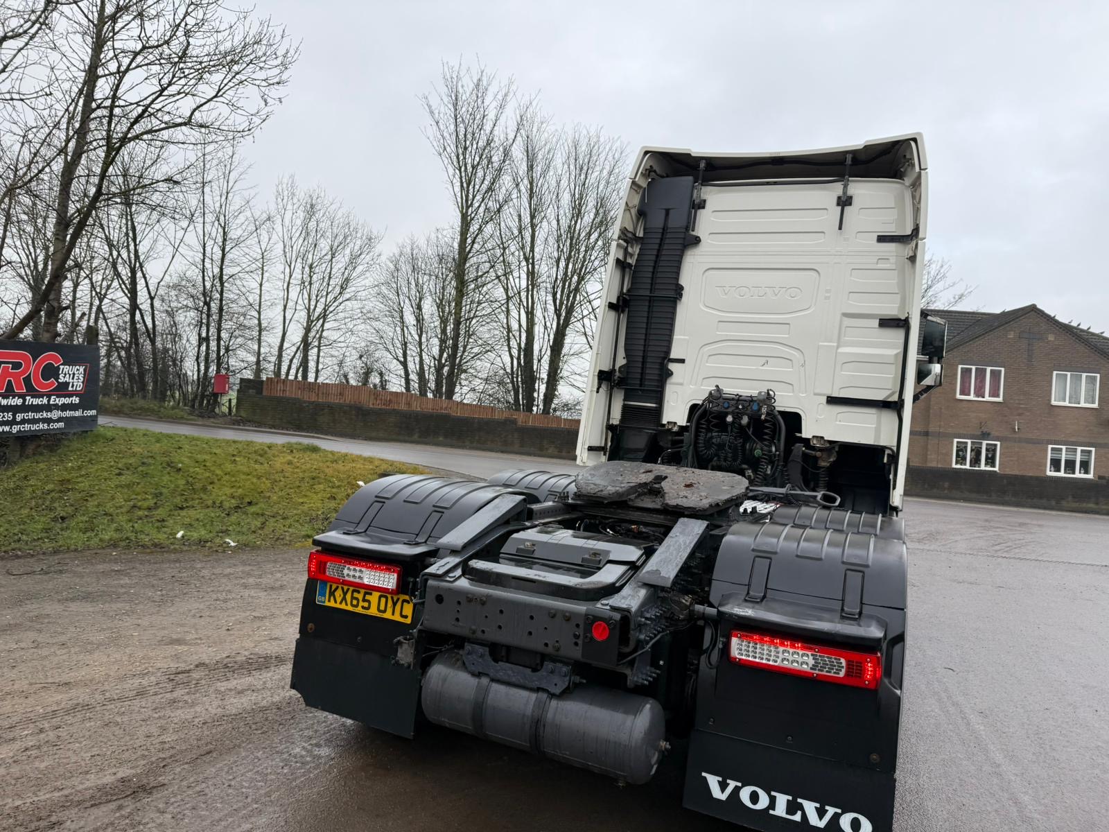 8e8f6d28 3cdf 4a97 A742 3bb8ef4834c7