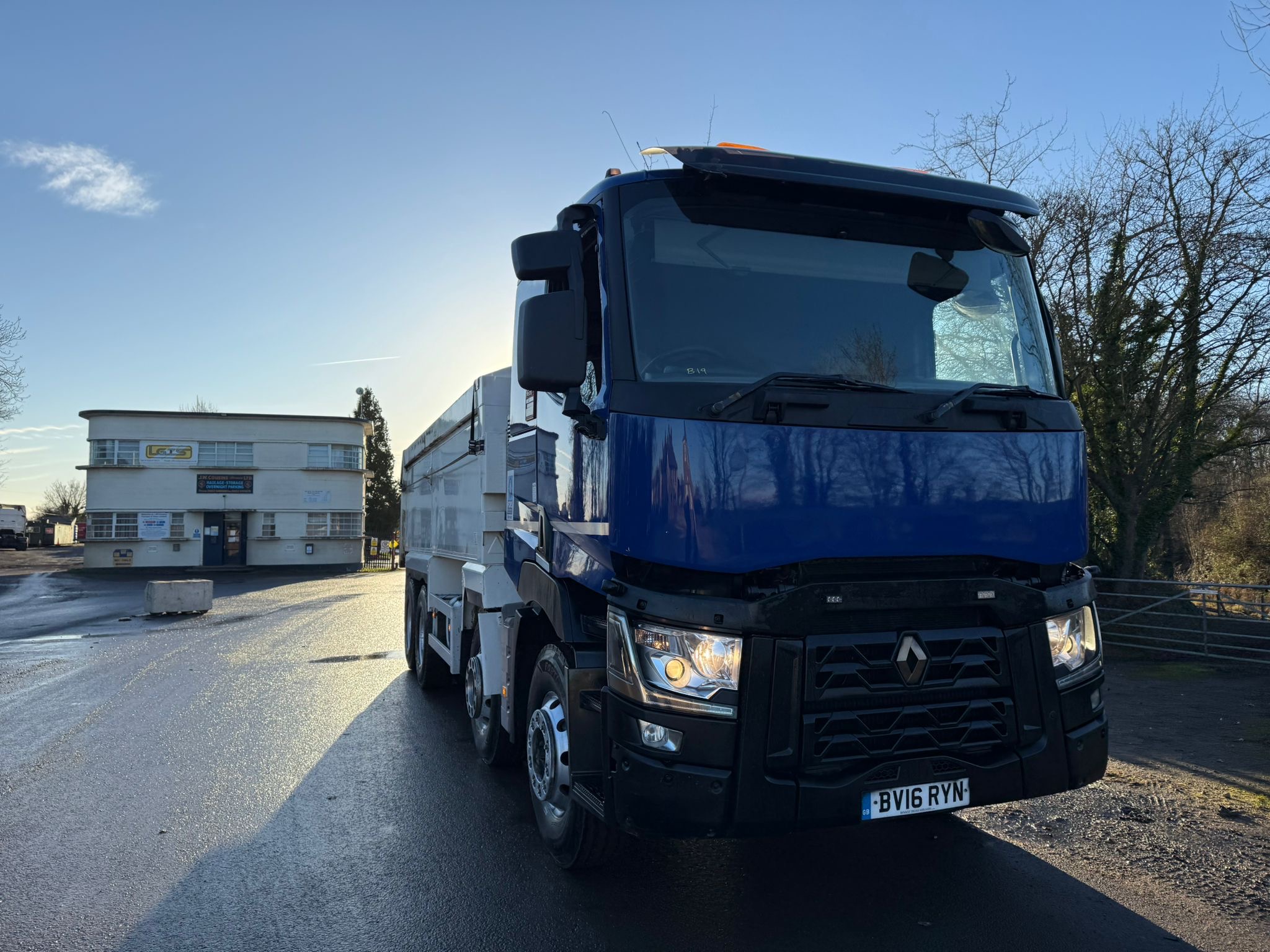 99731a69 4140 4b12 Ad36 31af88063f1a