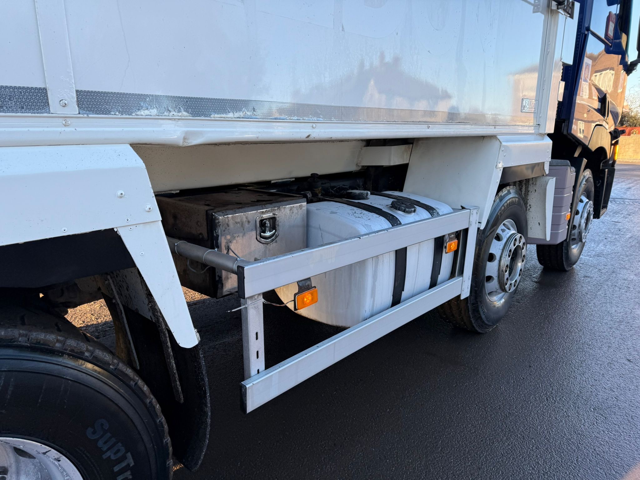 9ed260f2 Aecb 45c3 B40c 71b946836b71