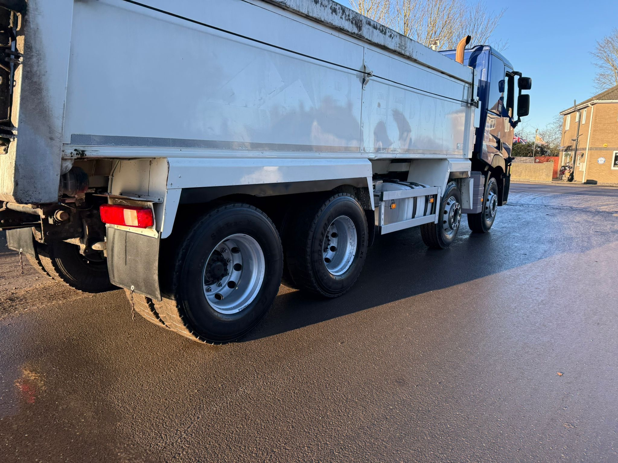 A8e0b031 Db19 4058 835e C99fe19a6727