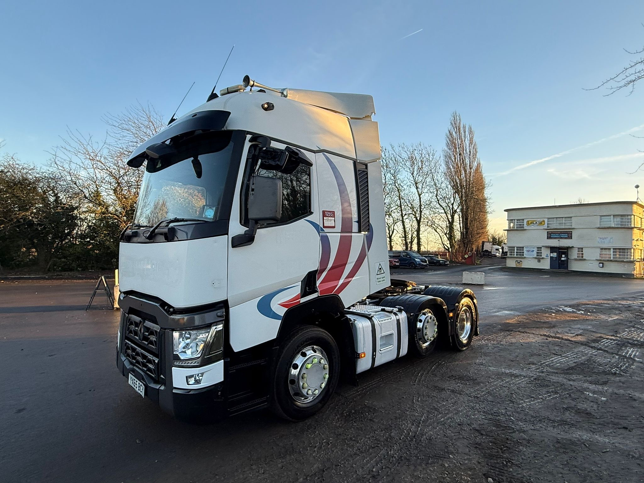 Cf366b01 E119 40d1 8c17 F18f10d10764