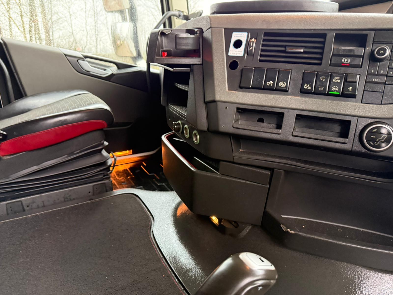 D141a83d 6141 43d4 829d C326e251c311