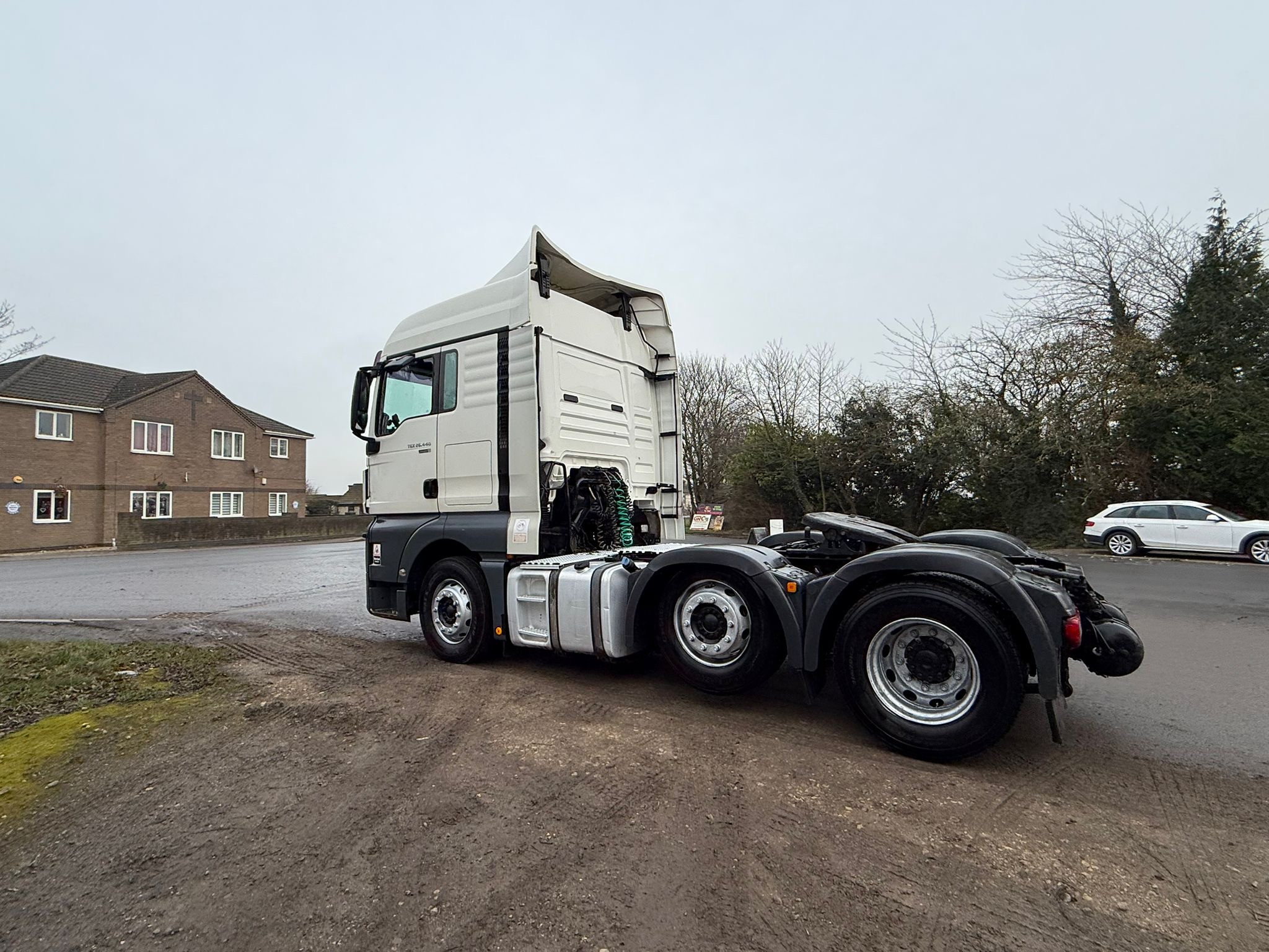 Dd5bb0f8 E886 412e 976f 923844b8cb04