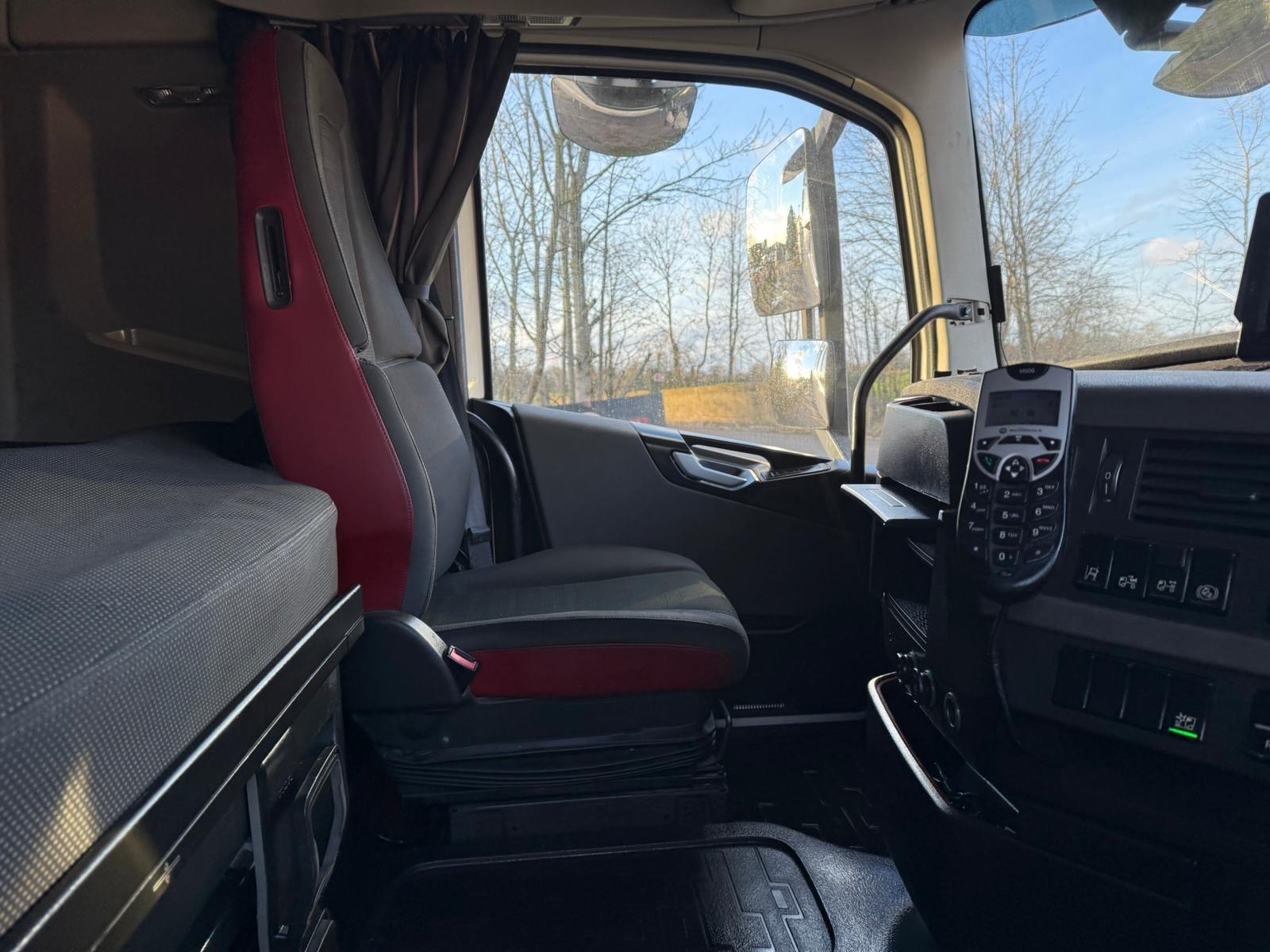 F0478e20 883a 4e23 A28b Bdfb221ffe87