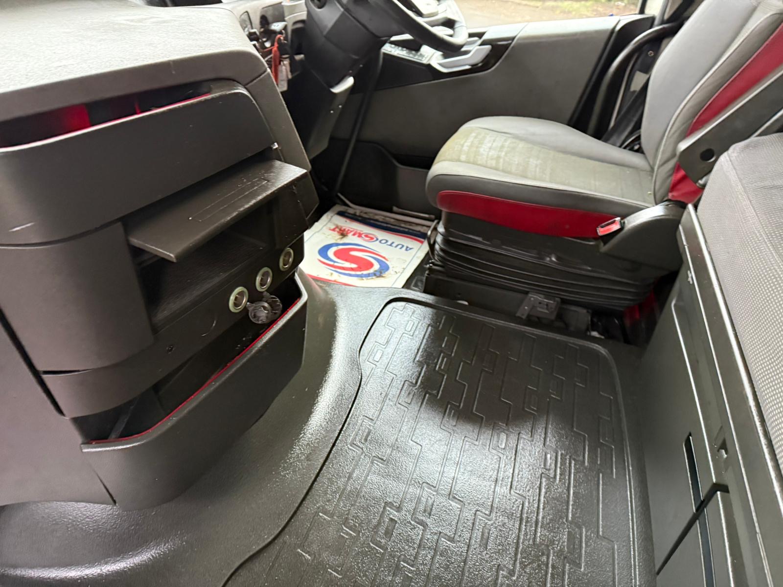 F9b969a5 24cc 4d62 B585 7da1b0d523bb