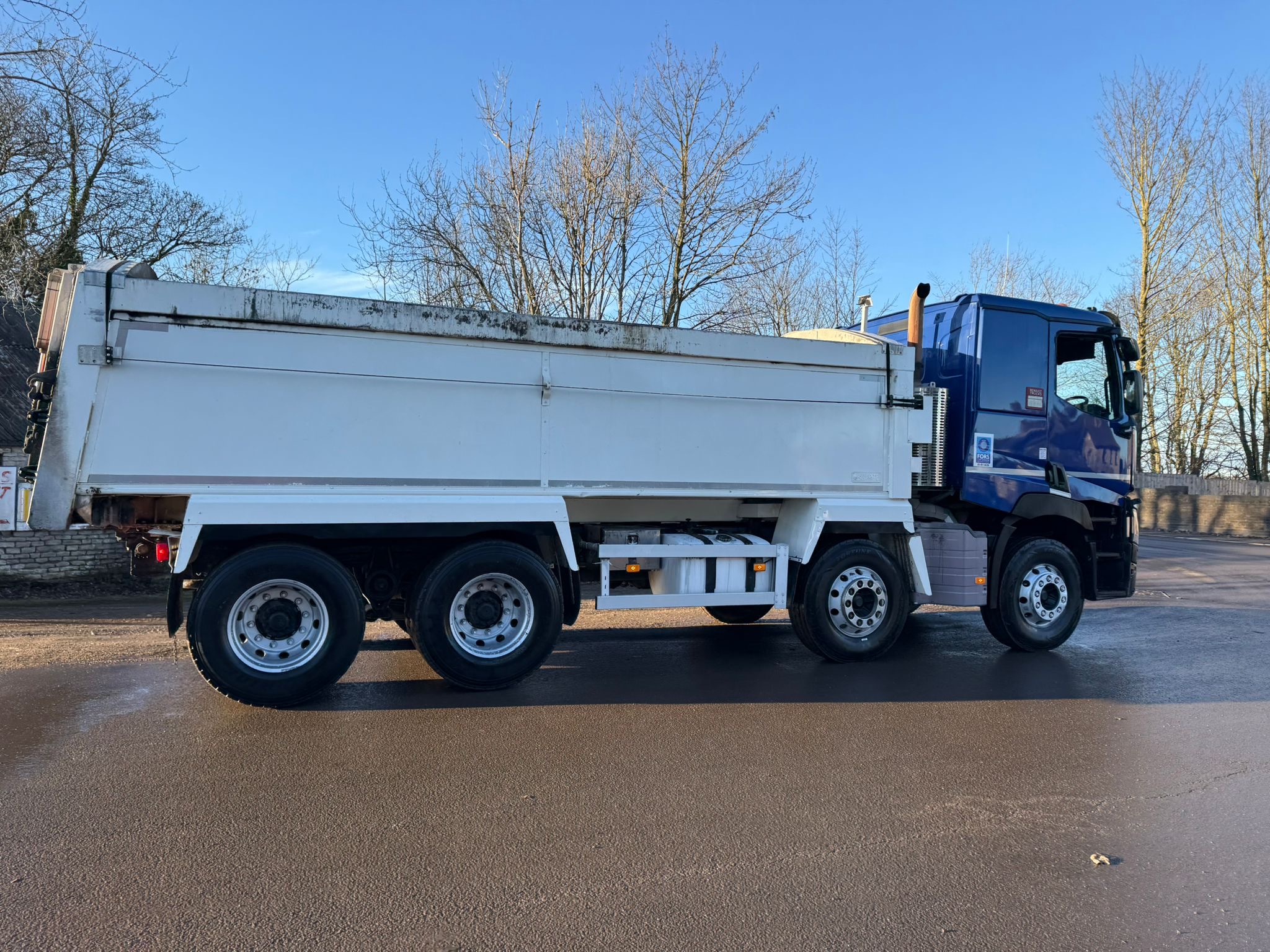 Fc0aa709 A1b4 4e57 B9c5 932b2d388827