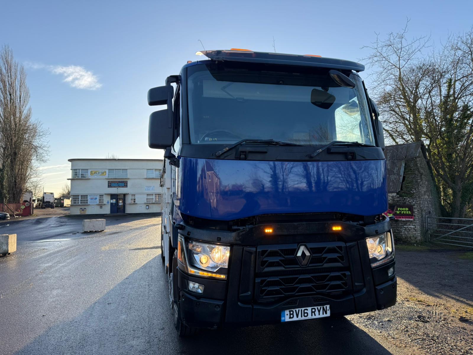 Fc0d4537 55b3 470b 9406 2d16ec820f30