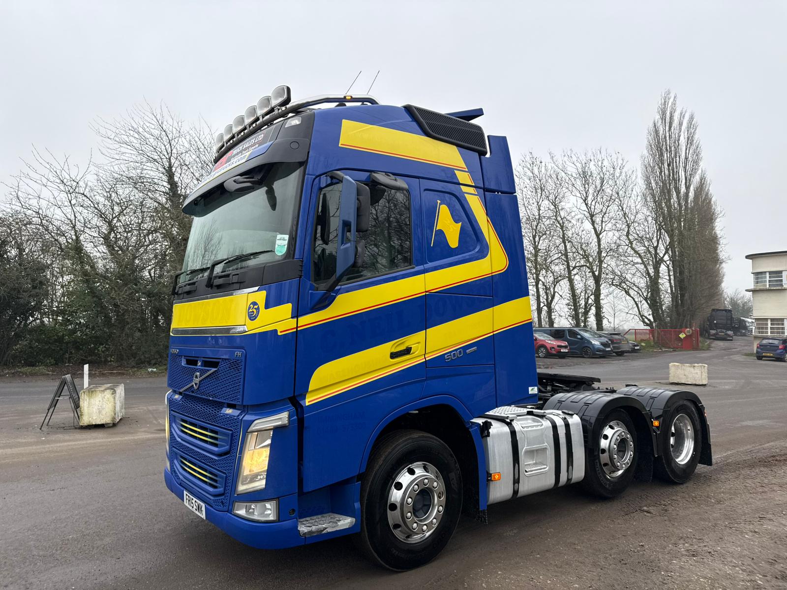 08E53FB7 B709 4094 A923 DD43D103E5DF