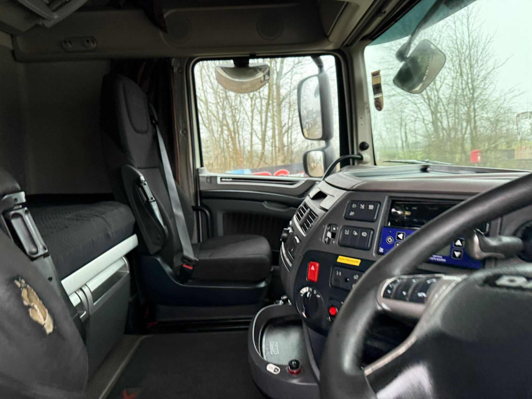 09b25e37 53e8 4968 8e87 062b41493899