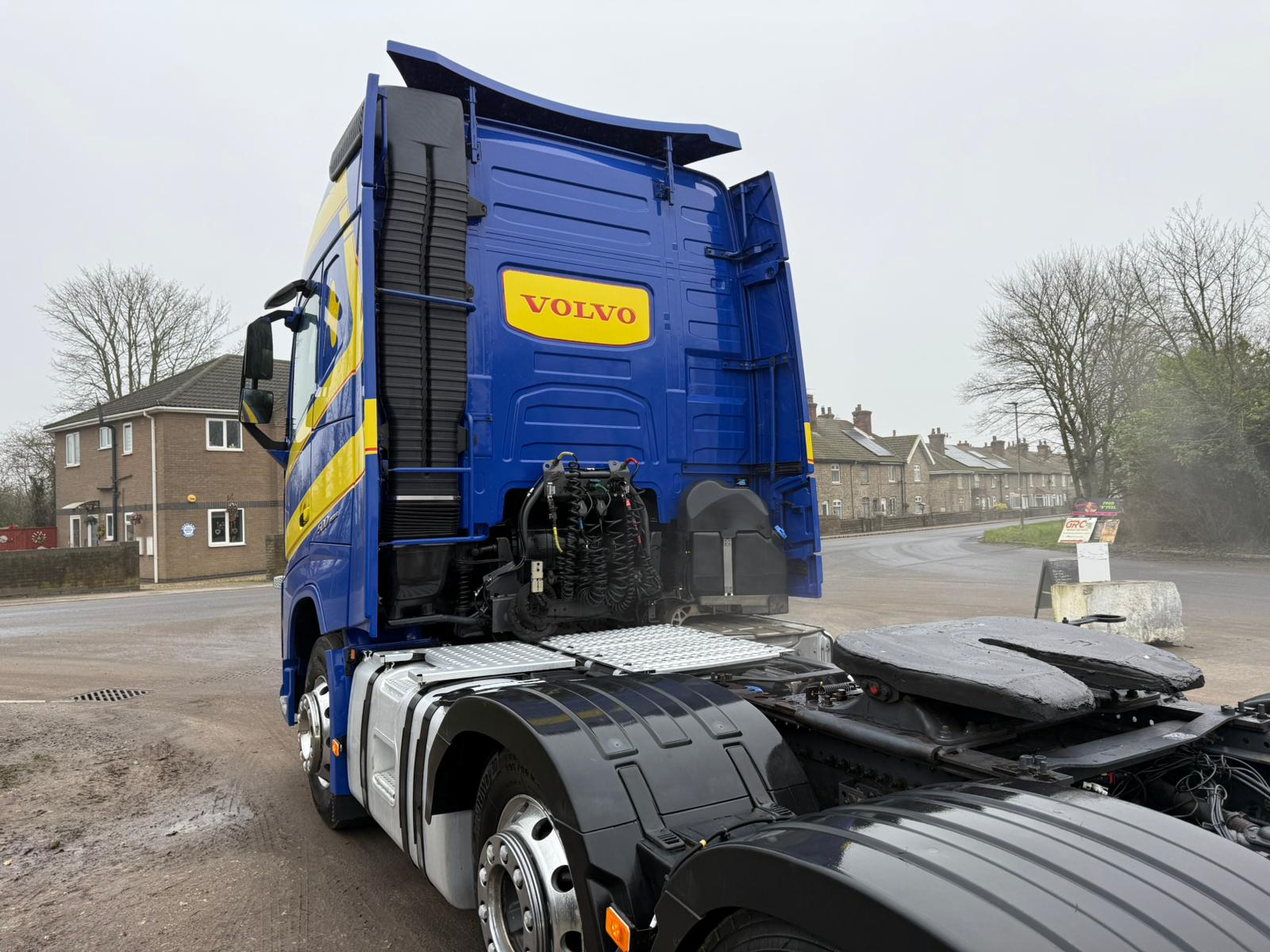 0EC402AF 9009 4630 B128 0EEF6BFF473A