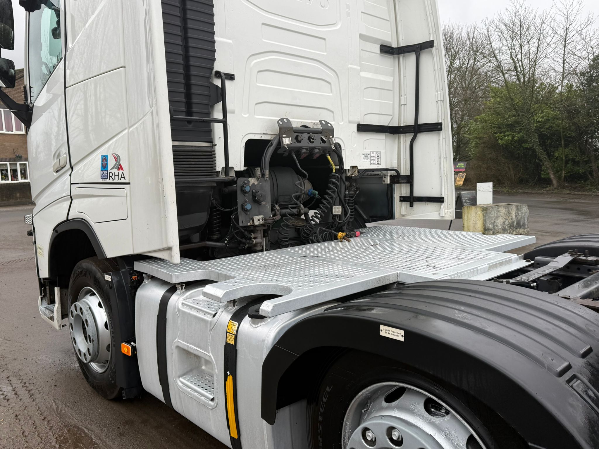 3713A8F8 0B58 450B 94C3 84BA84113323