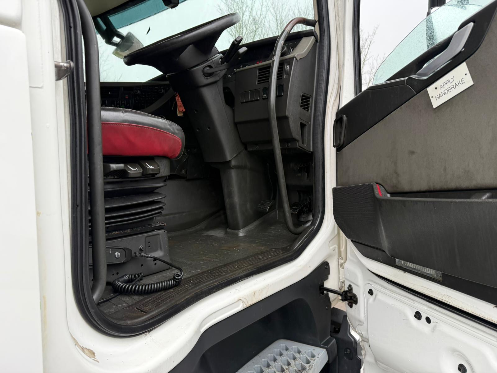 556cbabf 5be3 4096 8e5f 83cf23d3879c