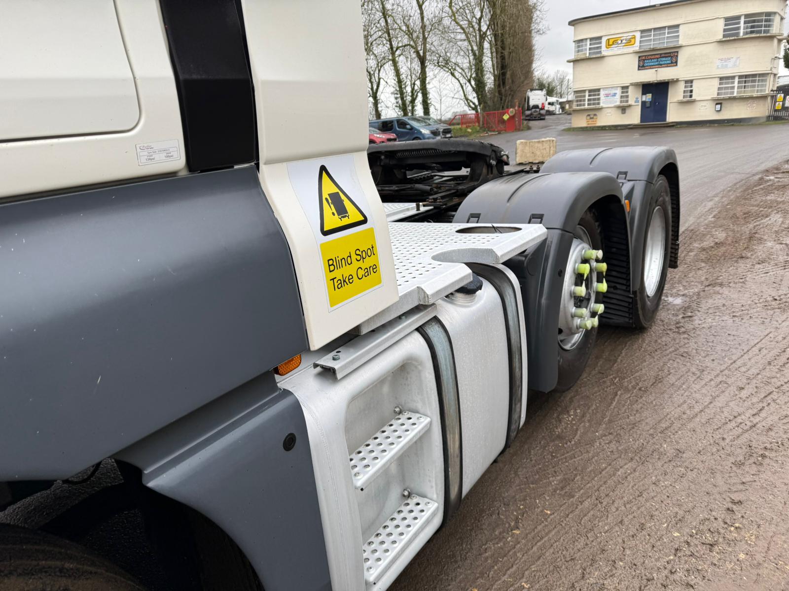 736A4259 AD1B 448C B2F6 F4E235AC93F9