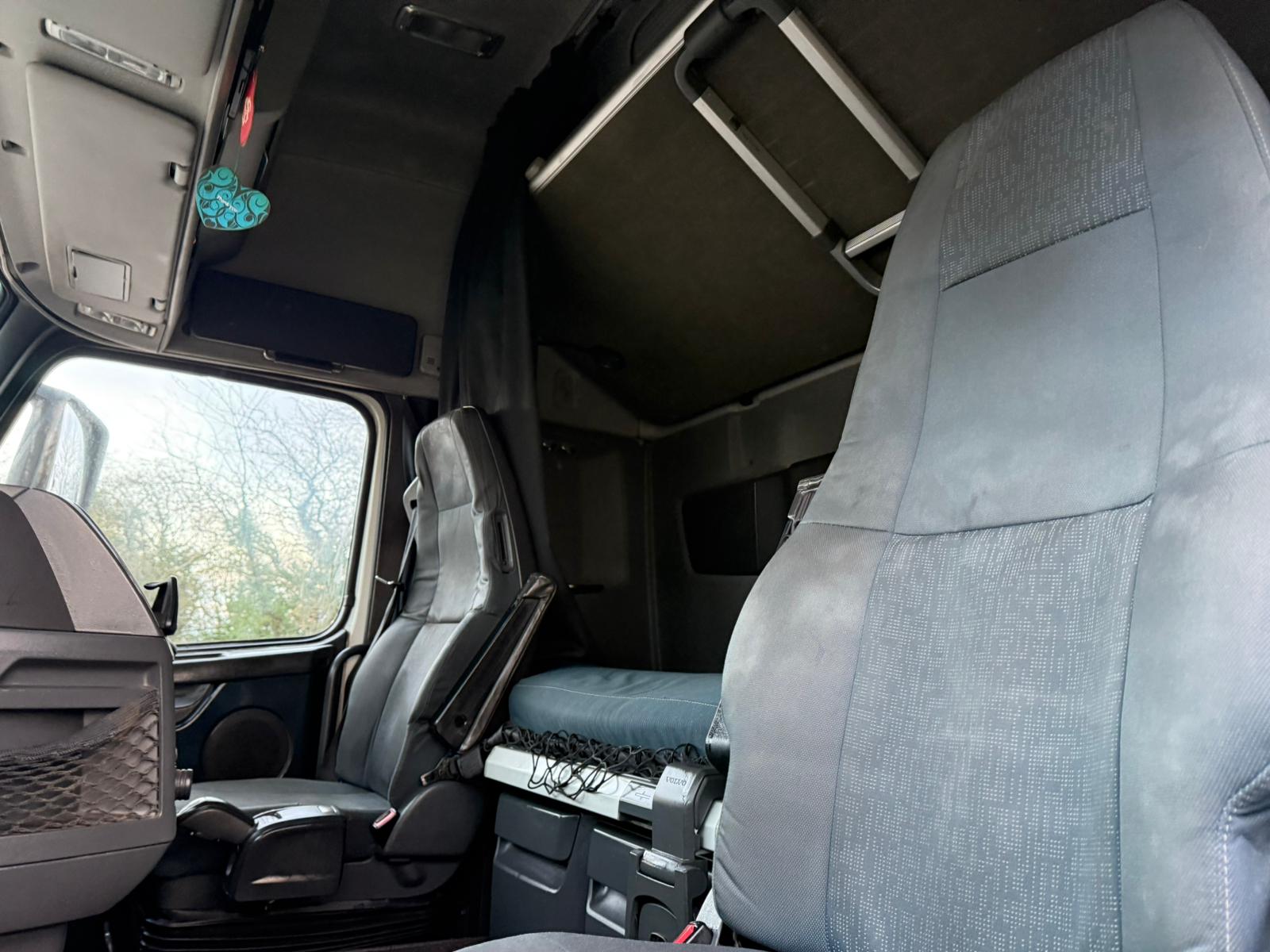 7d60a08b 5689 4a76 8737 24380b93af4e 2