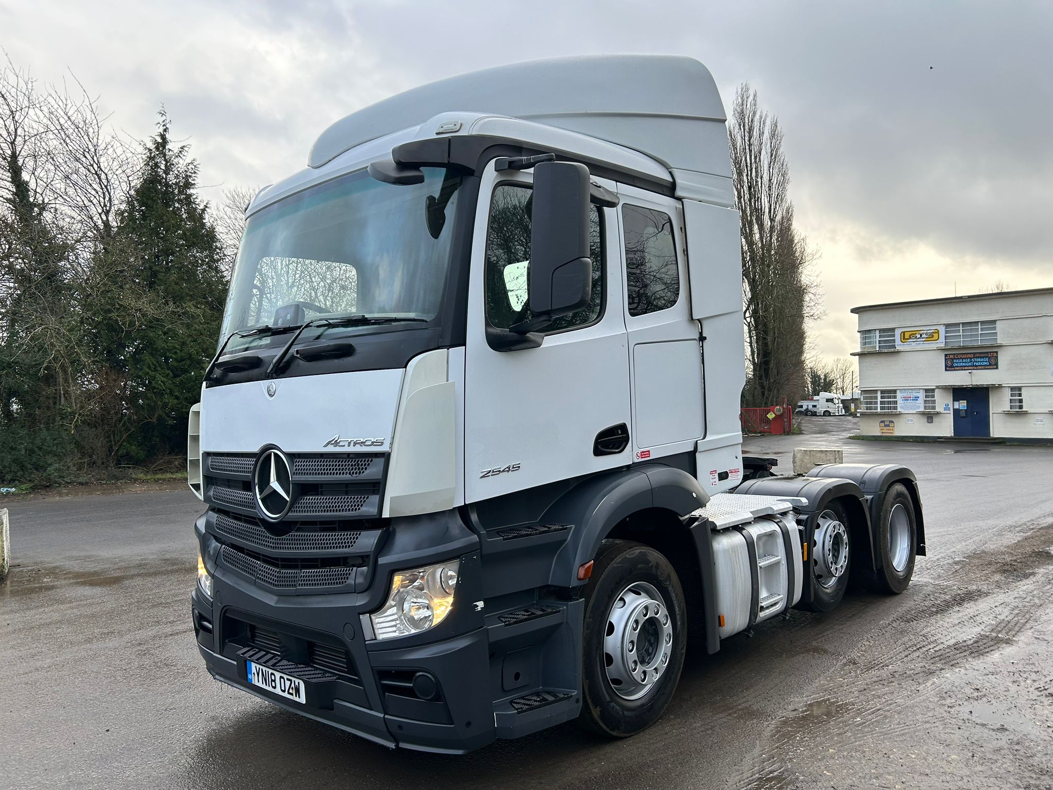 8C50525E EE37 4D49 9C3E 9249A0BD8196