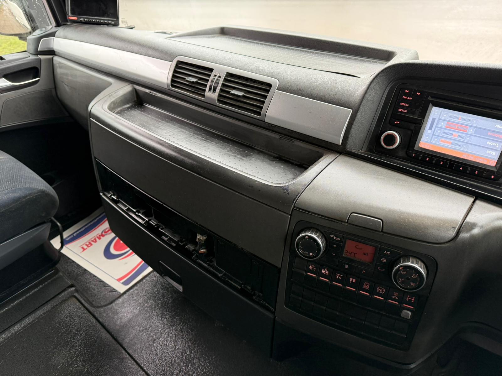 9CF7B255 3F9F 4B82 8DBF 42AA05B6A29A