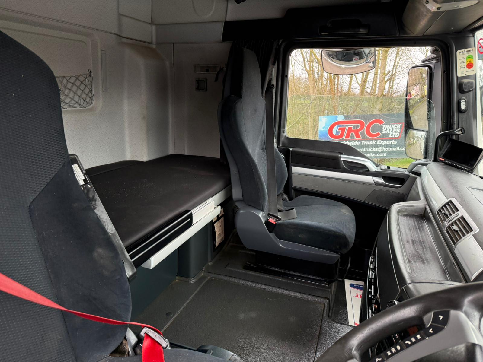 A9B7BA96 F928 4988 BB80 6694DB41471F