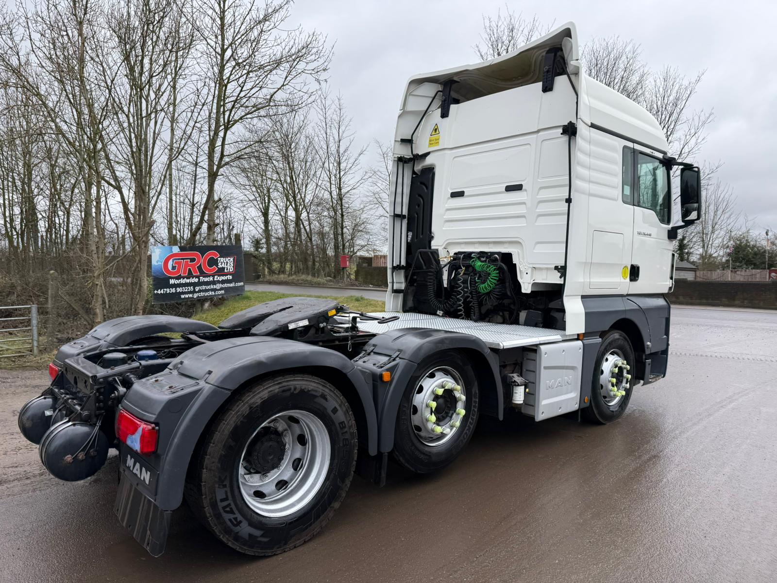 B3CB3BFB 300B 48BF B71D 4B0D76DA903D