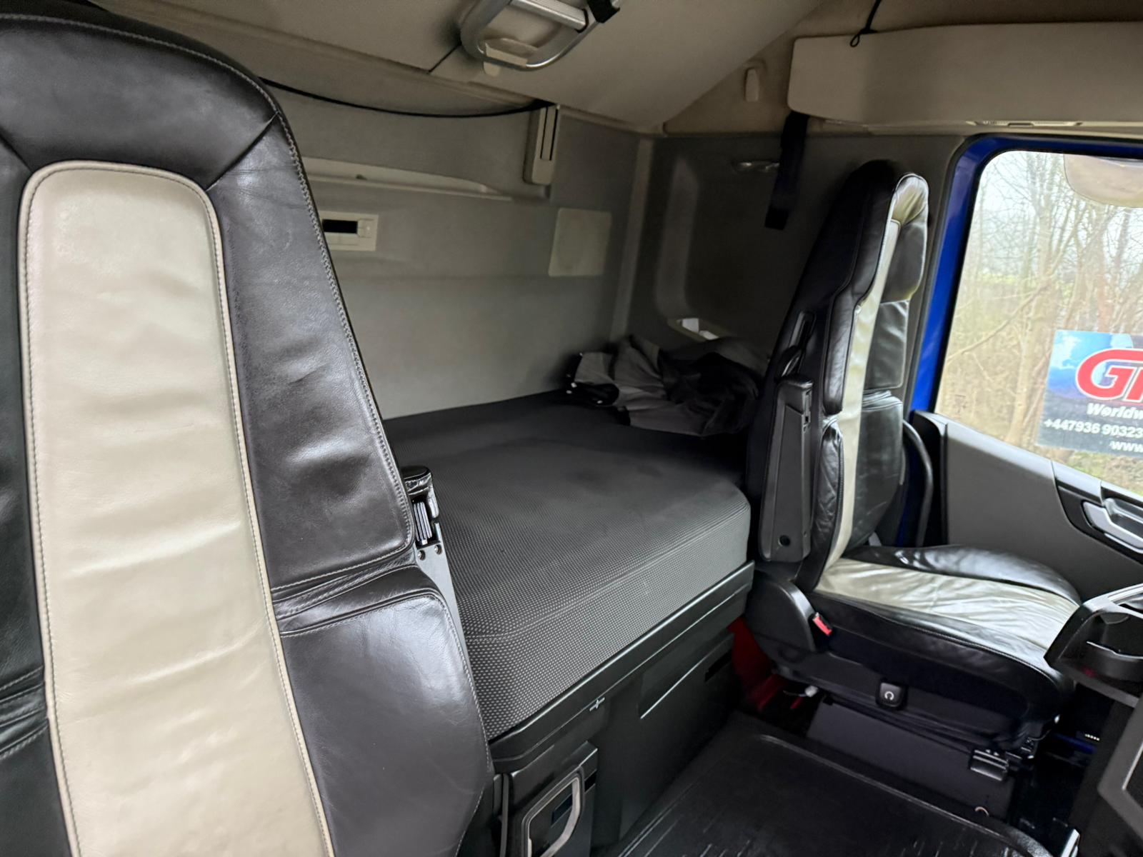 BF11D340 1667 4565 9505 4D09A4C796F0