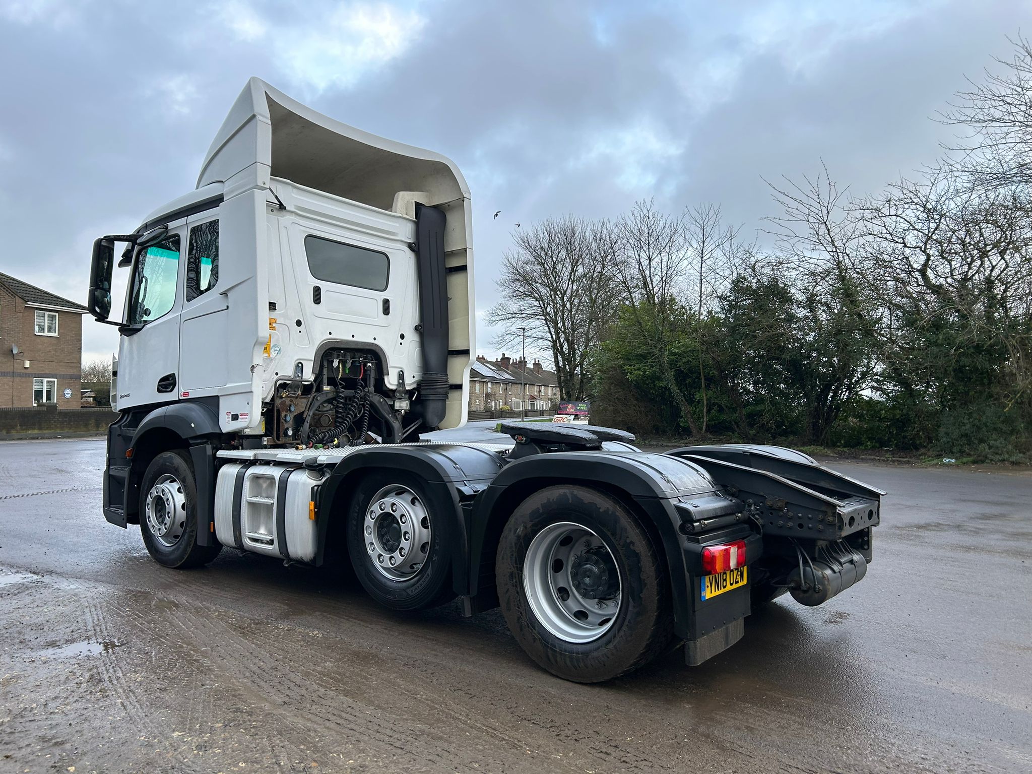 F8F377EC 5F96 4AB3 9919 5FFE86625A87